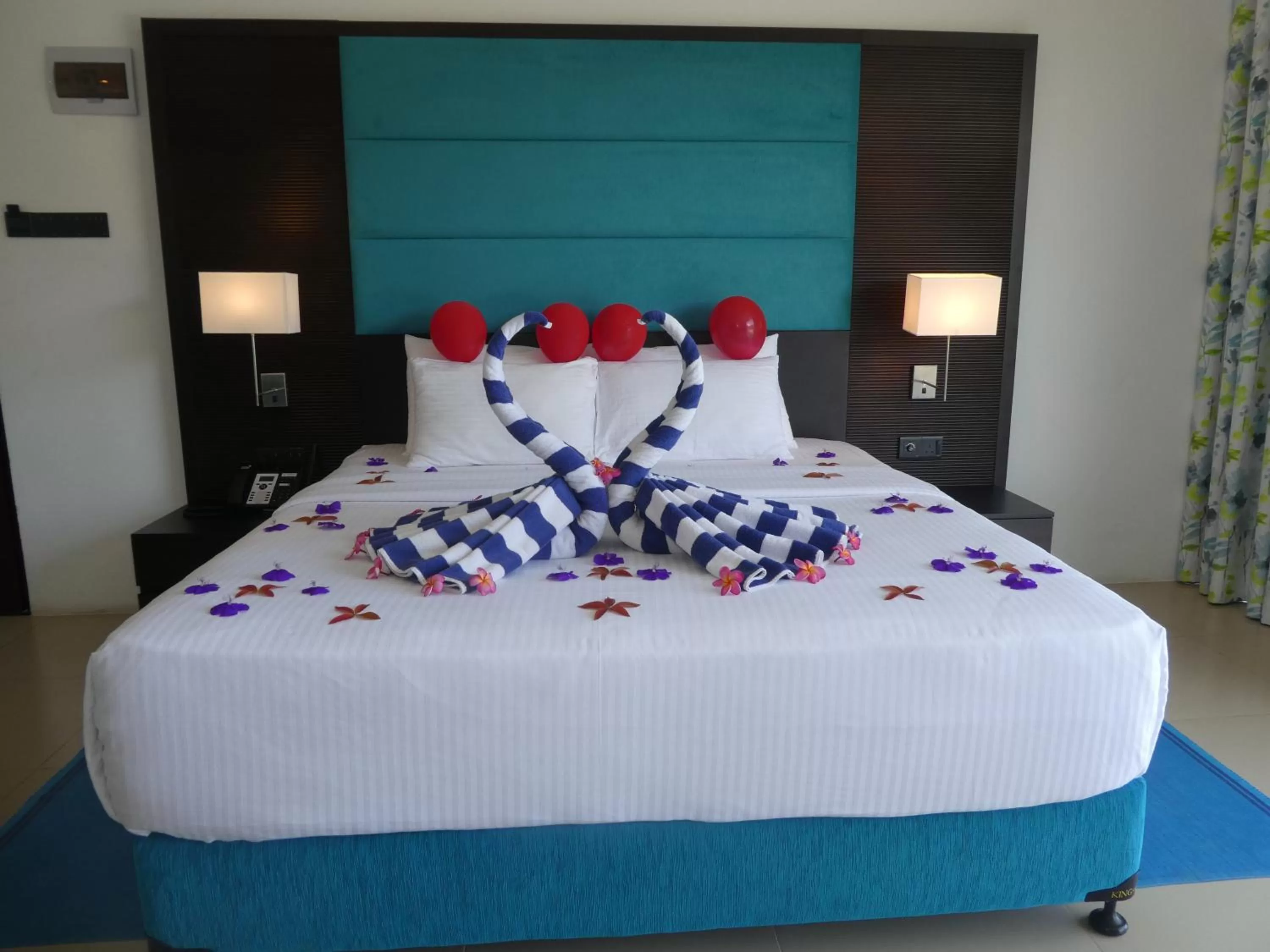 Bed in Mountain Heavens