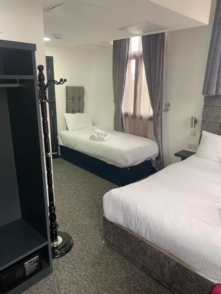 Standard Family Room in Trivelles Regency, Nottingham Standard Family Room in Trivelles Regency, Nottingham