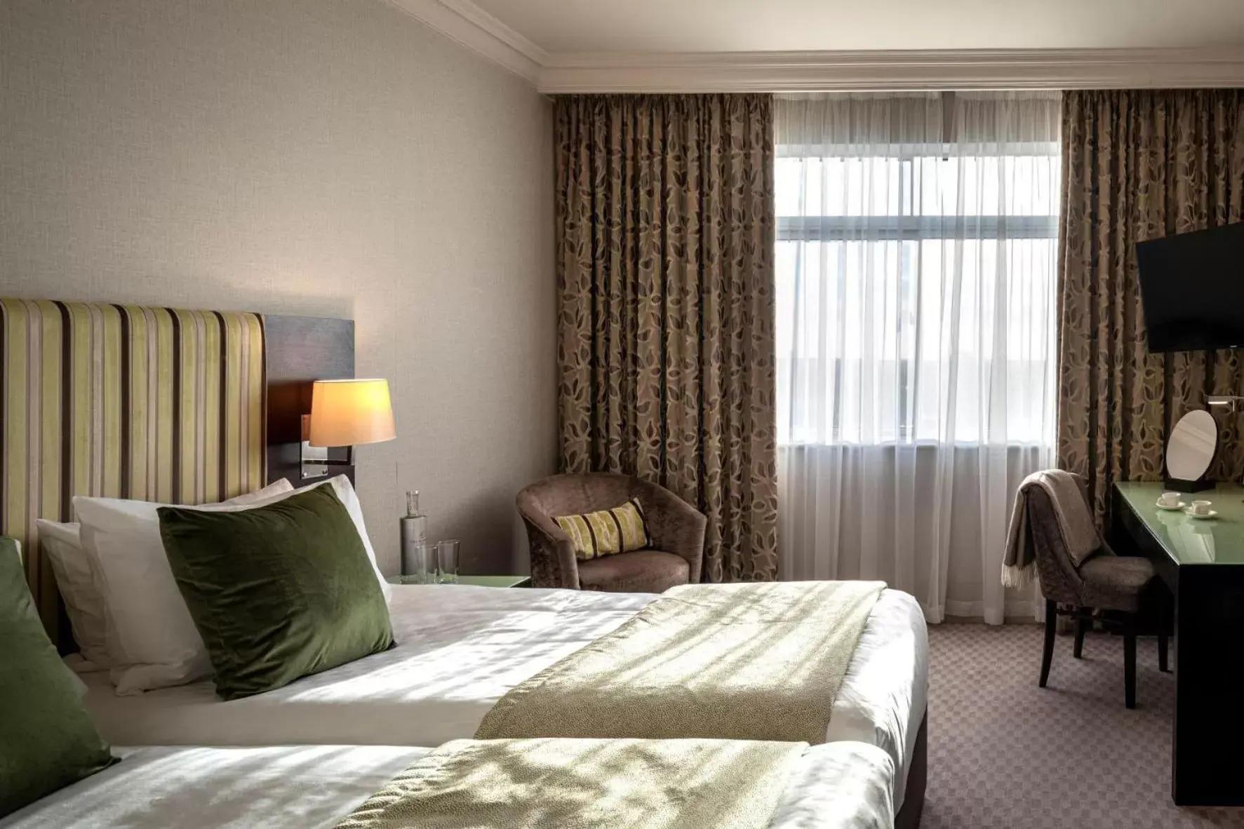 Superior Twin Room in The Cavendish London Superior Twin Room in The Cavendish London