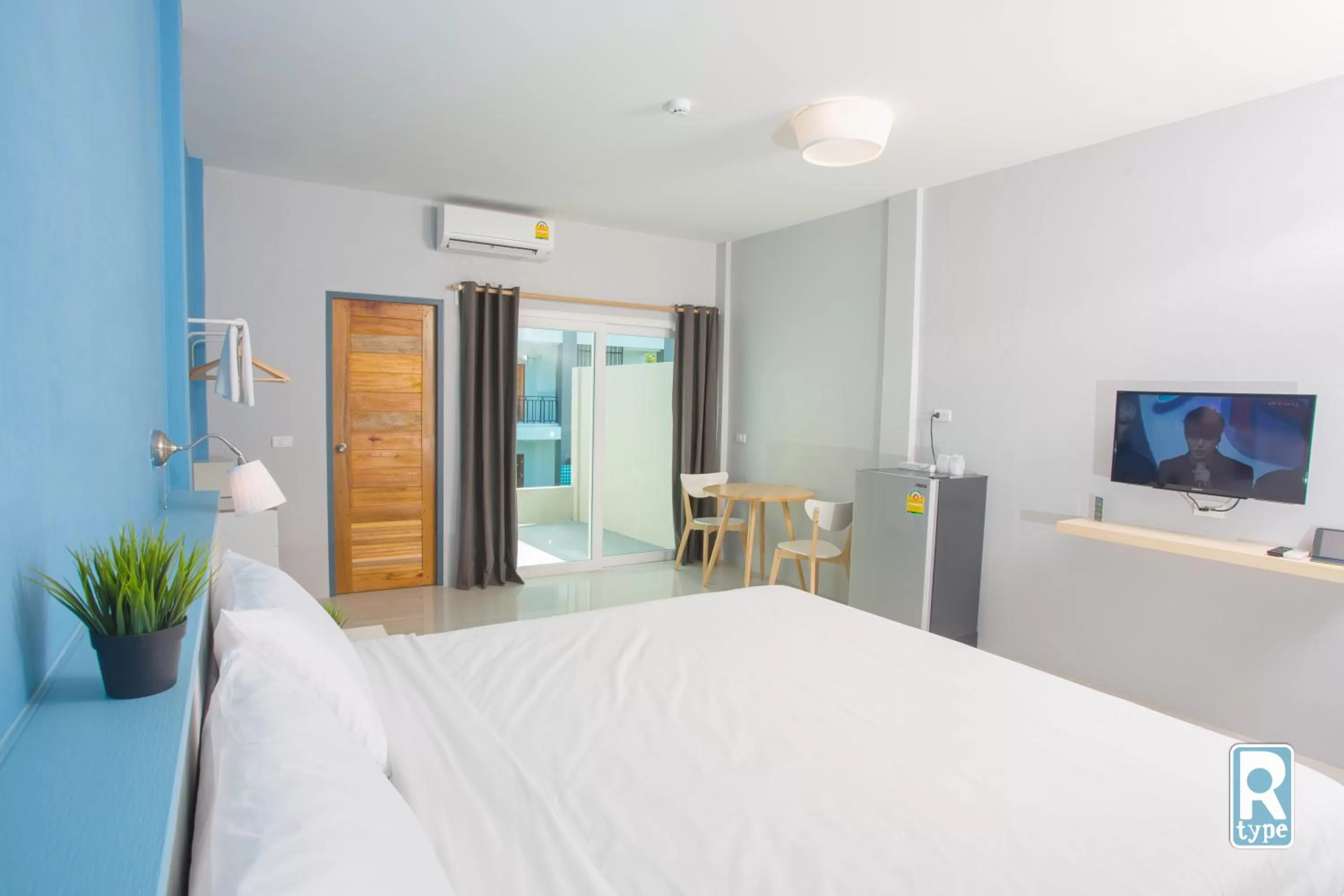 Bedroom, Bed in Ruk Cozy