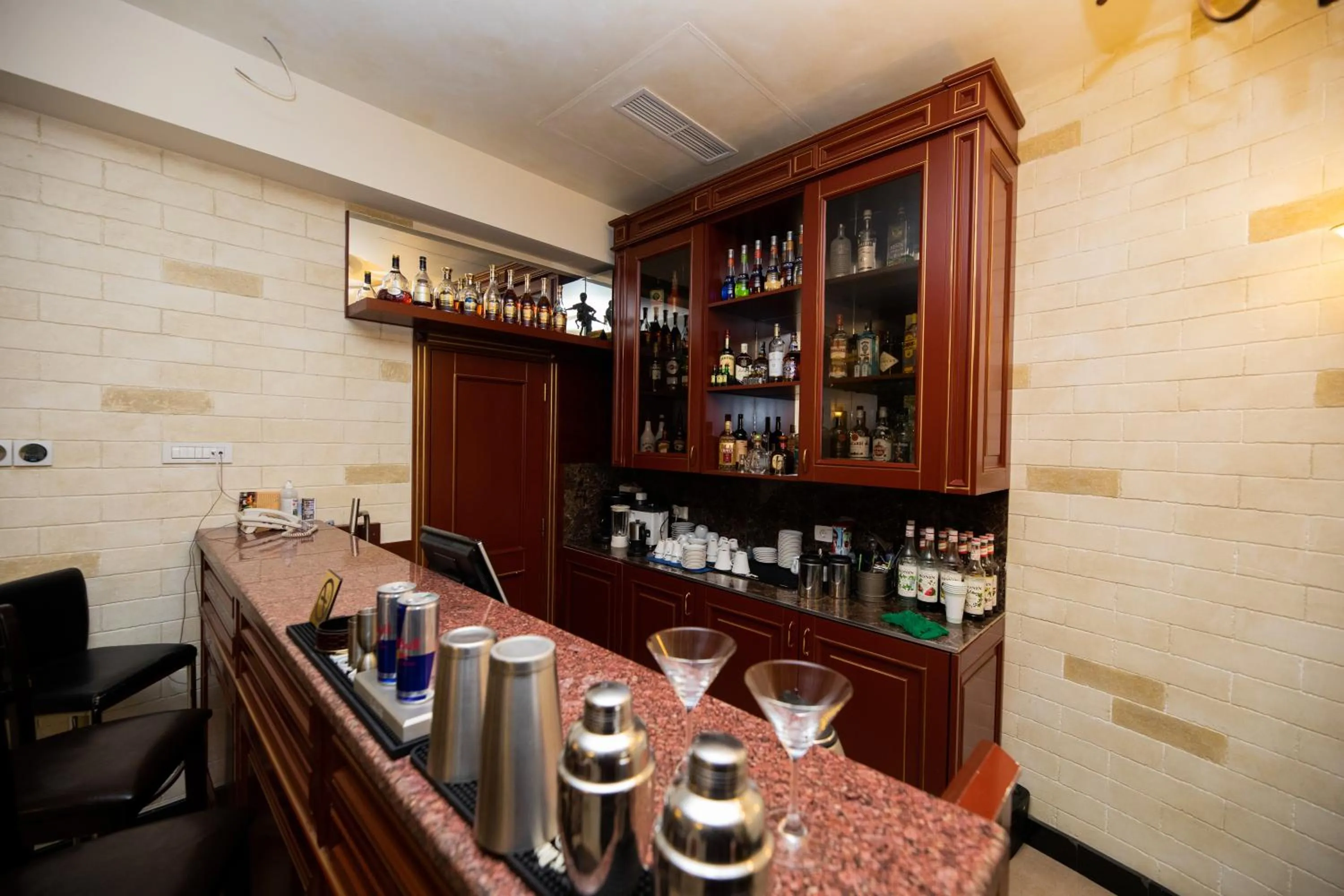 Lounge or bar in Diamond Hotel Yerevan
