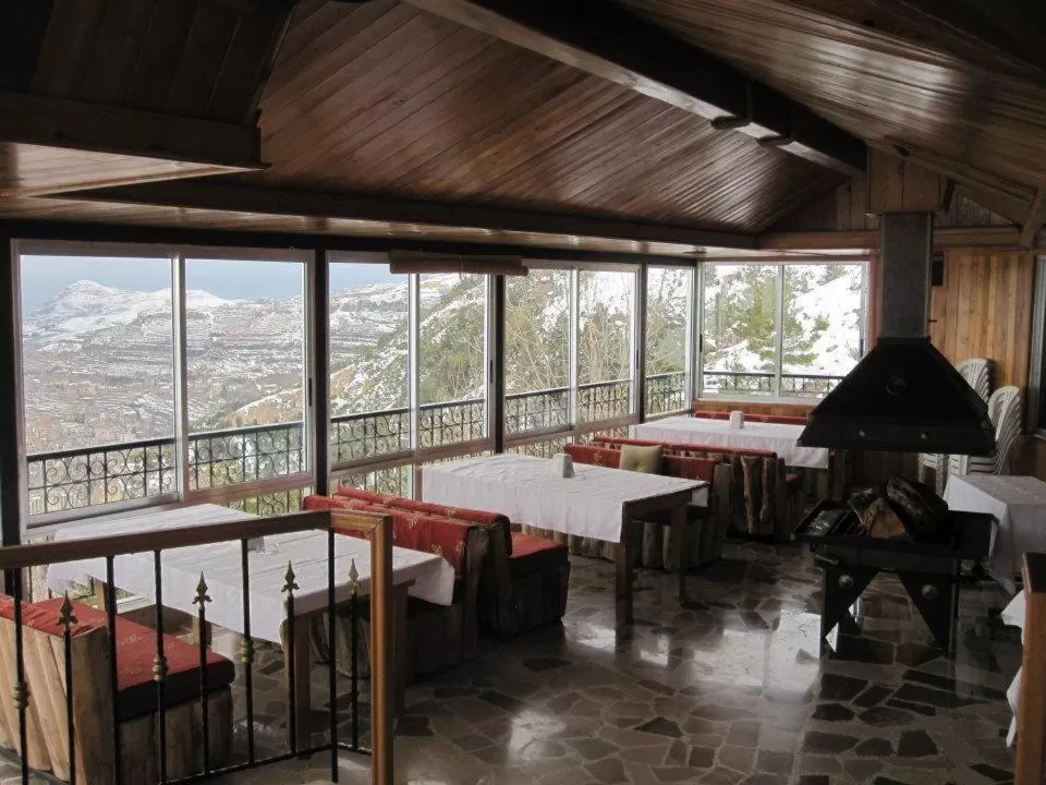 Restaurant/Places to Eat in Hotel L'Aiglon