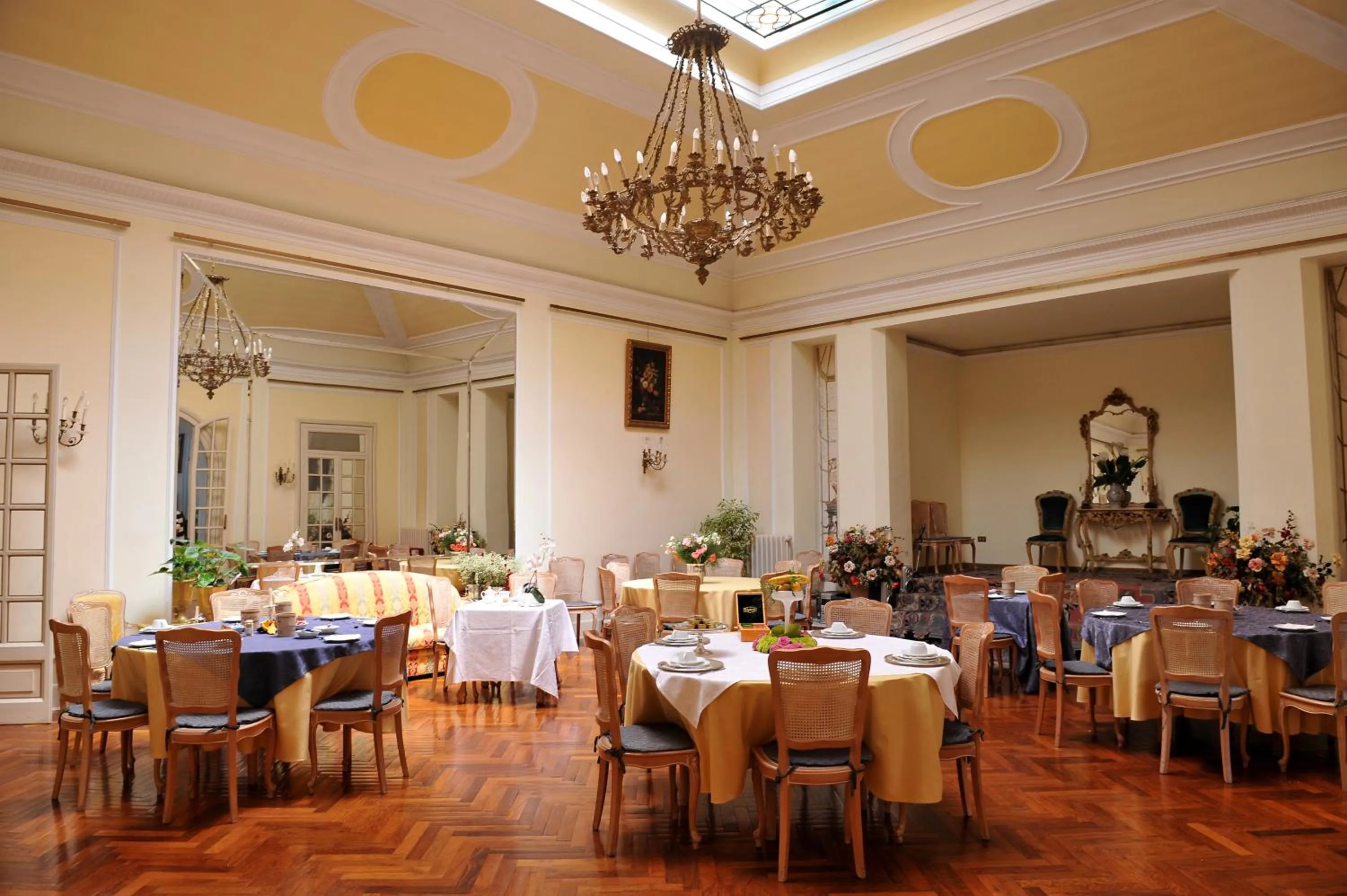 Restaurant/places to eat in Grande Albergo Quattro Stagioni