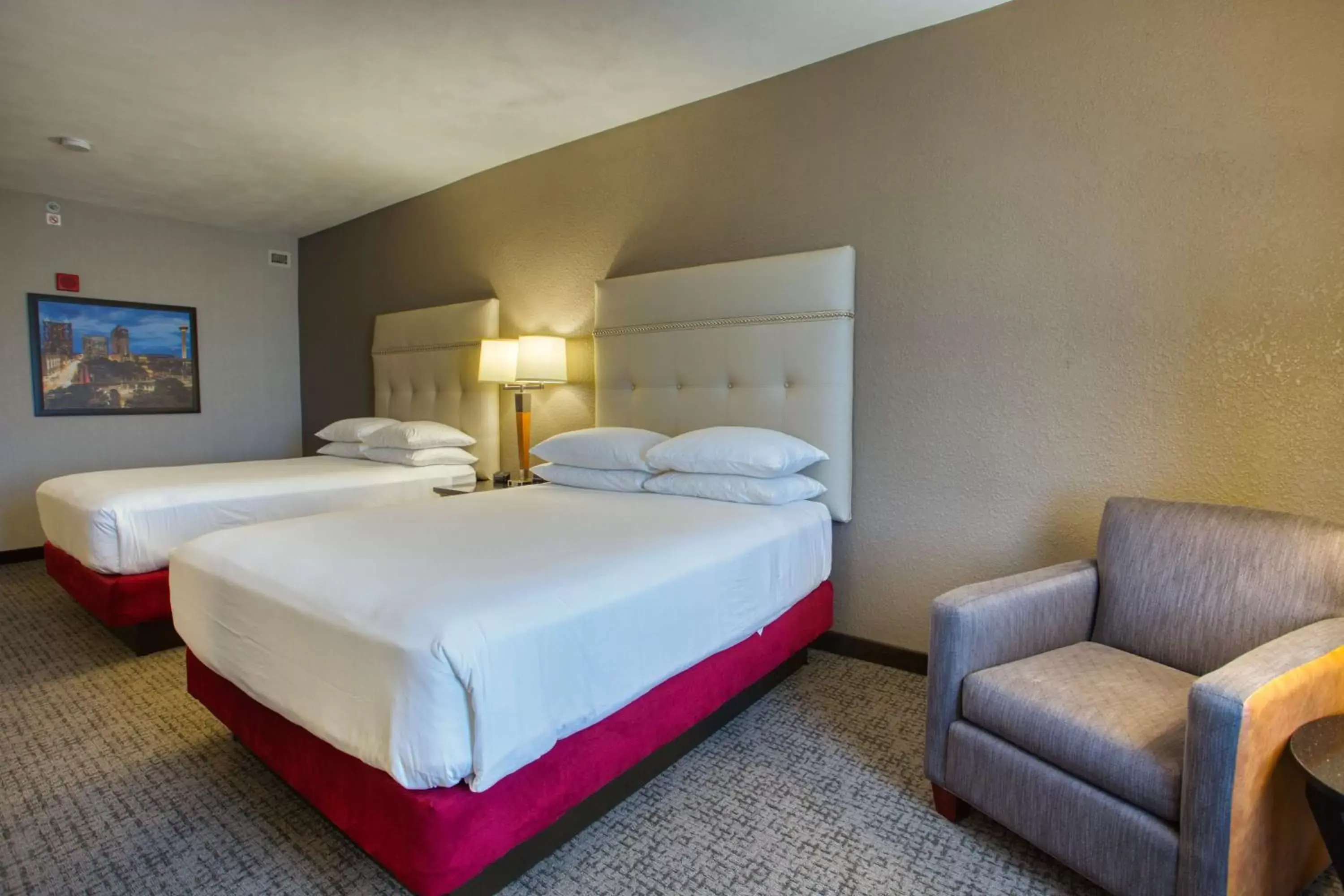 Deluxe Queen Room with Two Queen Beds and View in Drury Inn & Suites San Antonio Near La Cantera Deluxe Queen Room with Two Queen Beds and View in Drury Inn & Suites San Antonio Near La Cantera