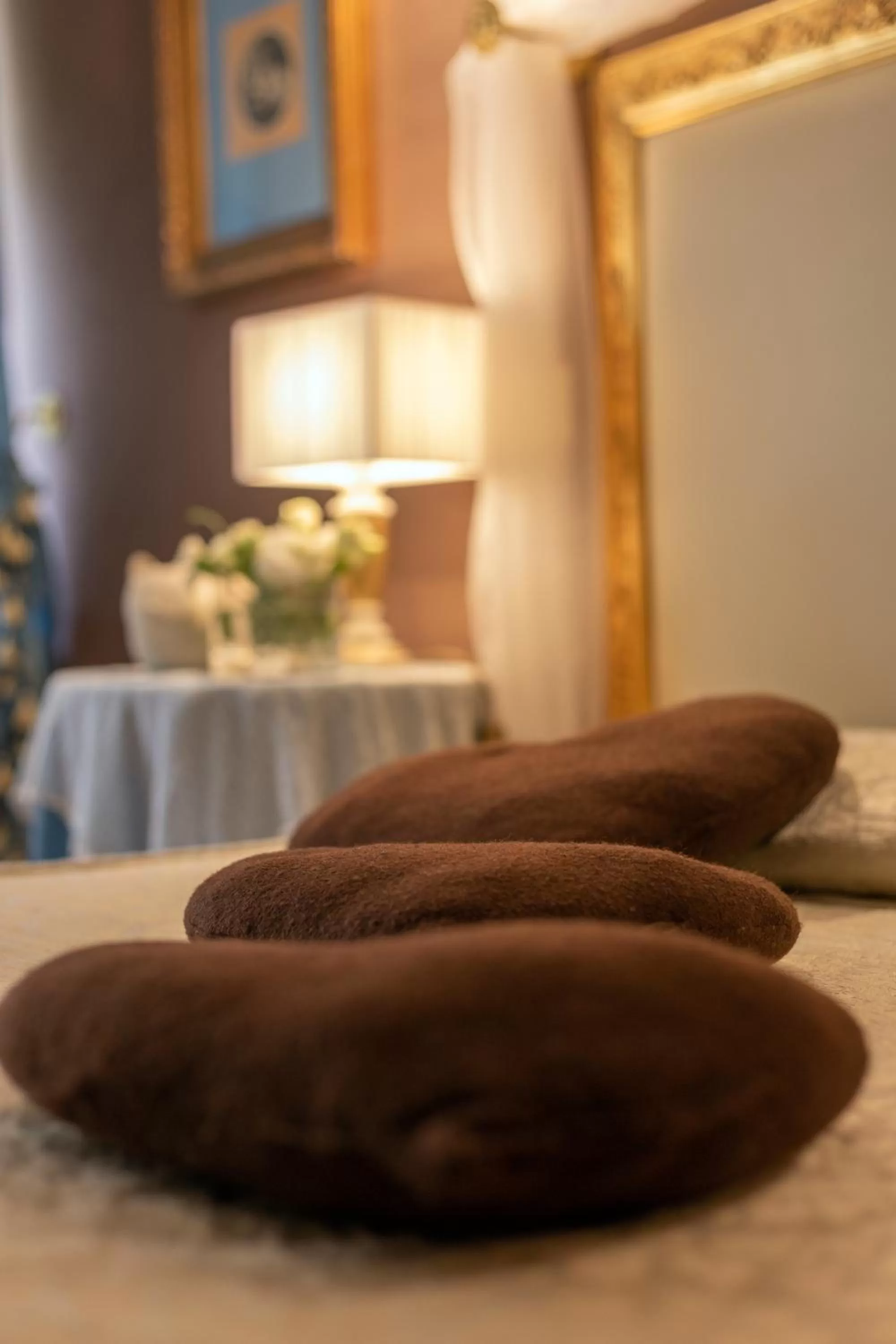 Decorative detail in TORRE GIARDINO SEGRETO B&B- Borgo Capitano Collection - Albergo diffuso