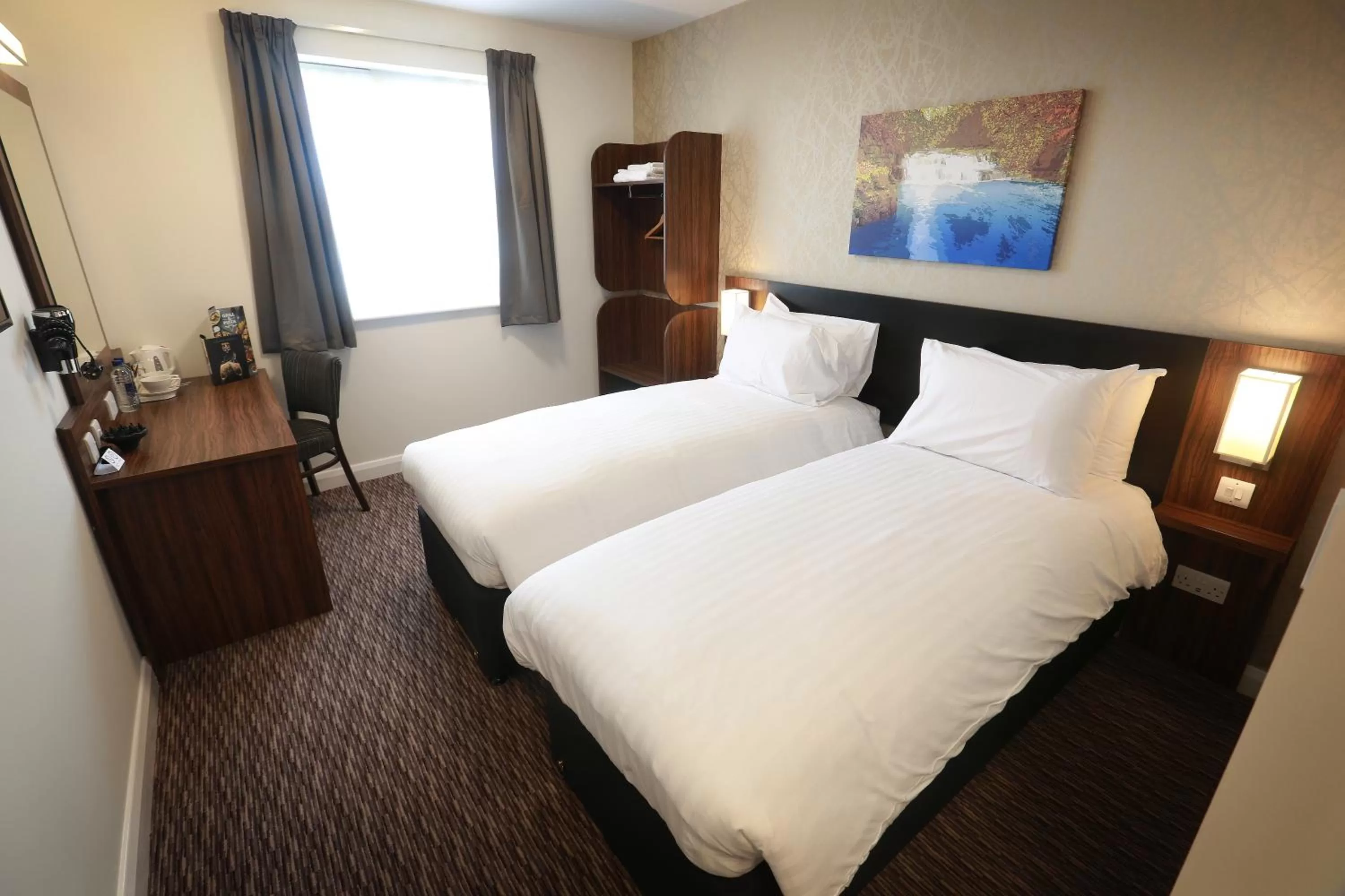 Photo of the whole room, Bed in Willows, Blackburn by Marston's Inn