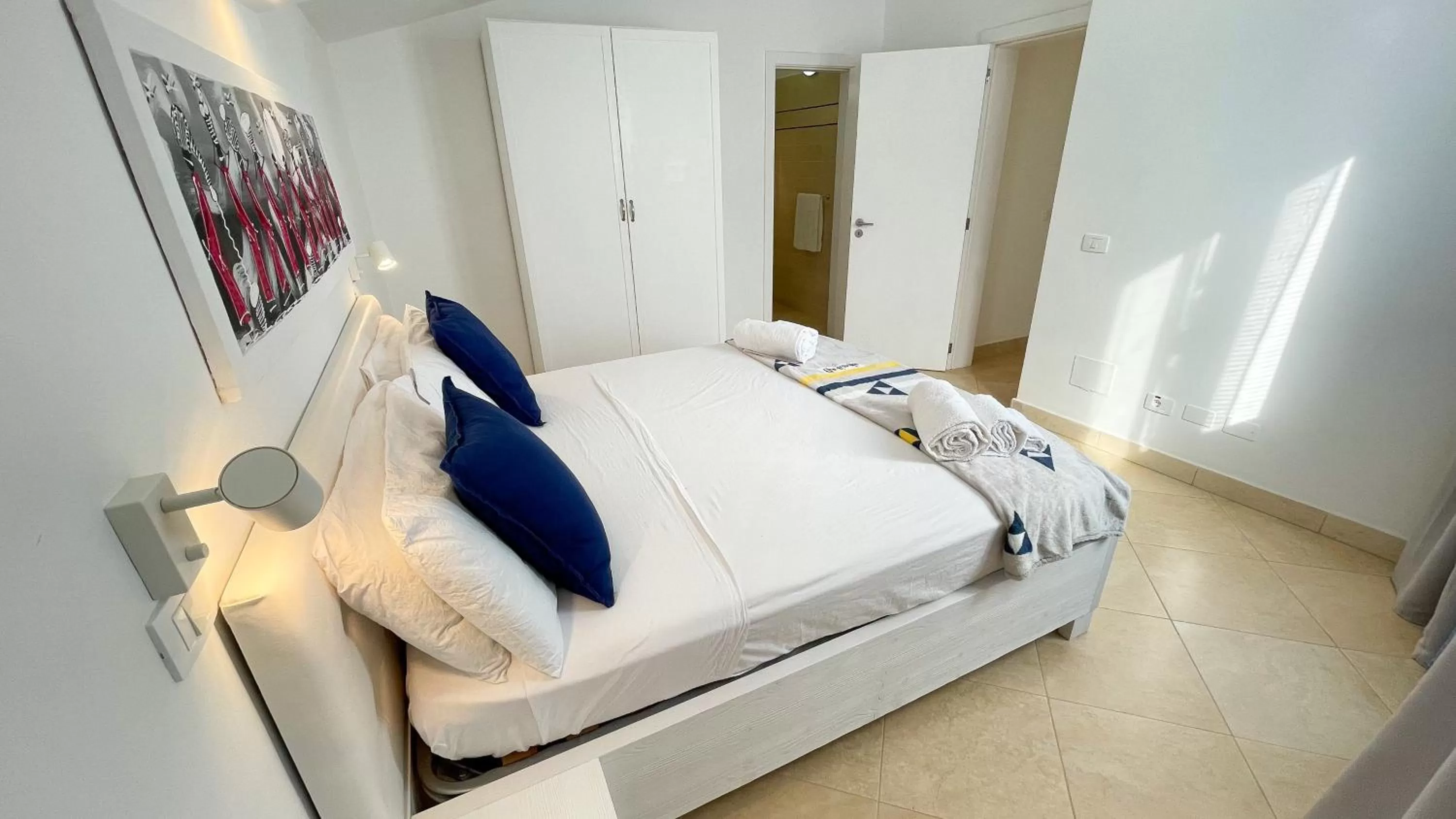 Photo of the whole room, Bed in Branco Suites - Rooms & Holiday Apartments