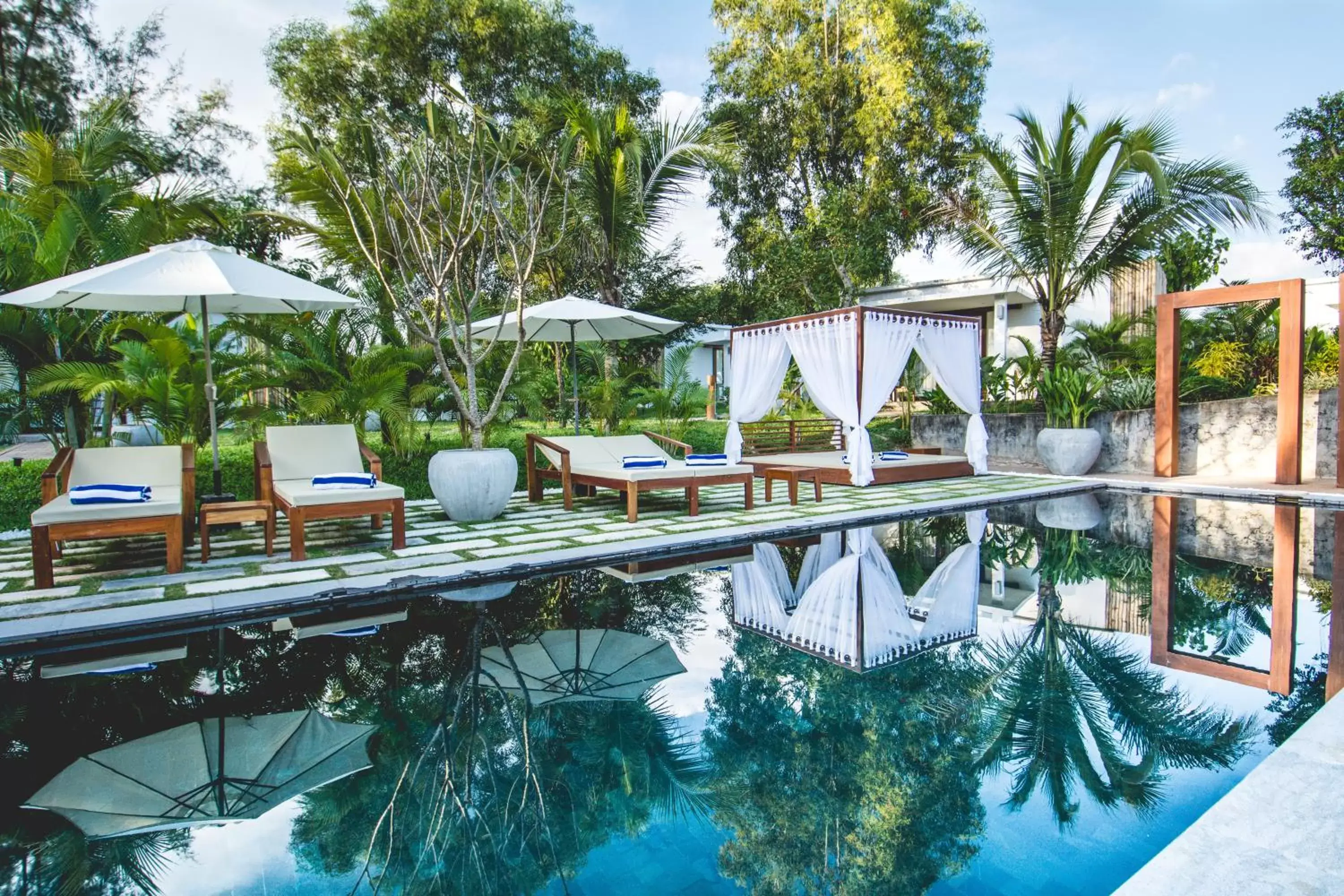 Sahaa Beach Resort Sahaa Beach Resort