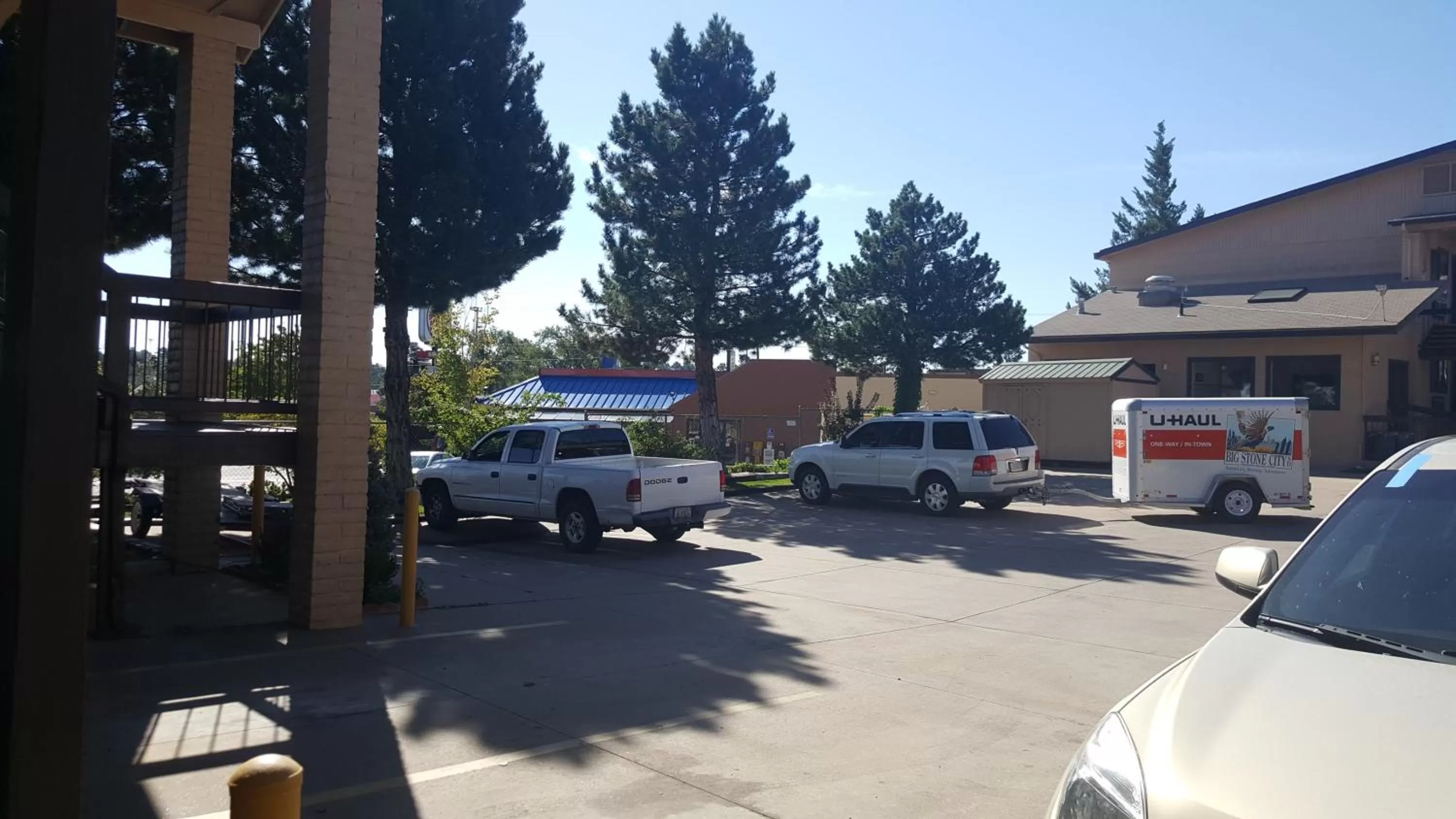 The KC Motel Show Low