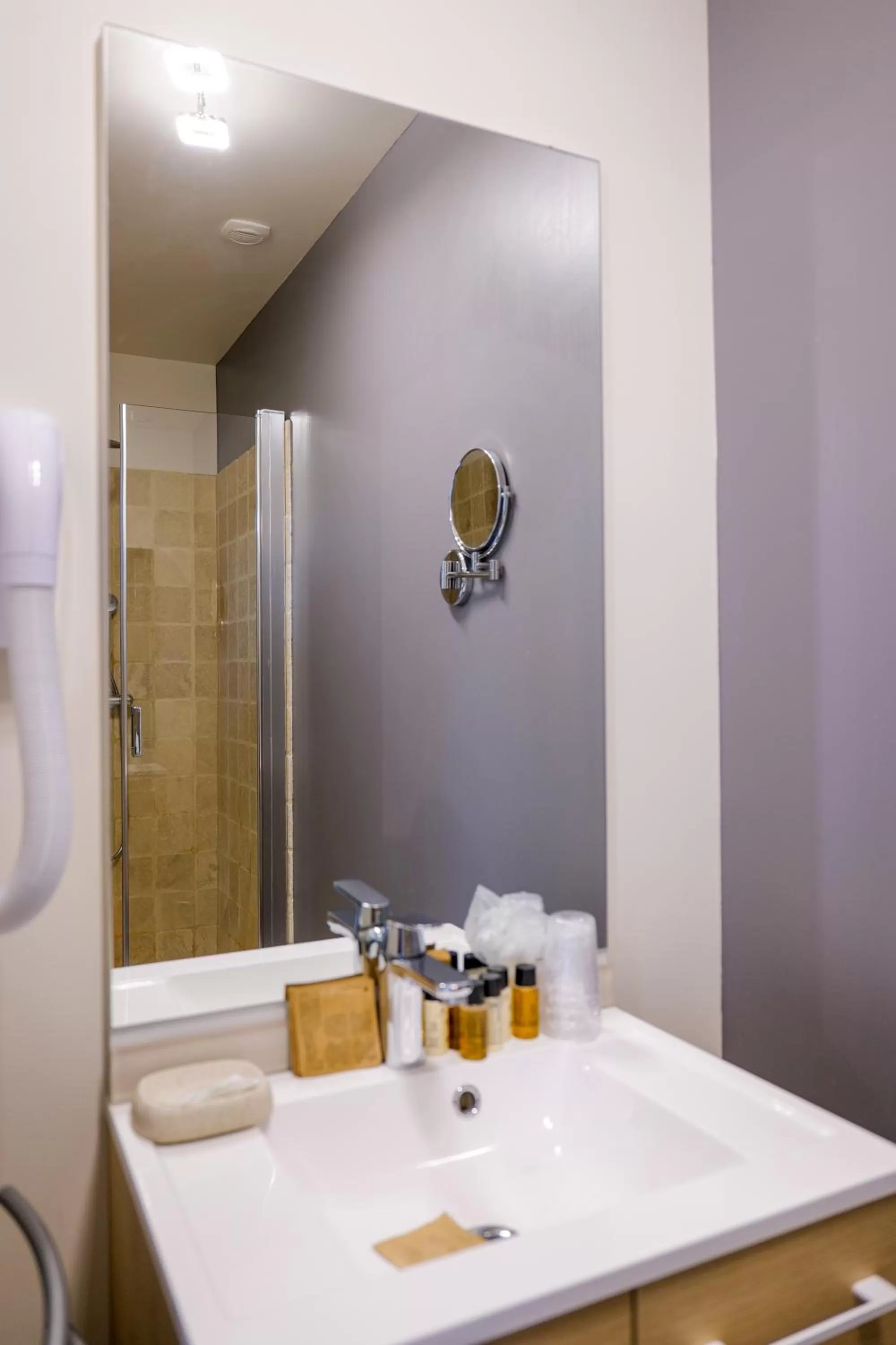 Bathroom in Champagne André Bergère