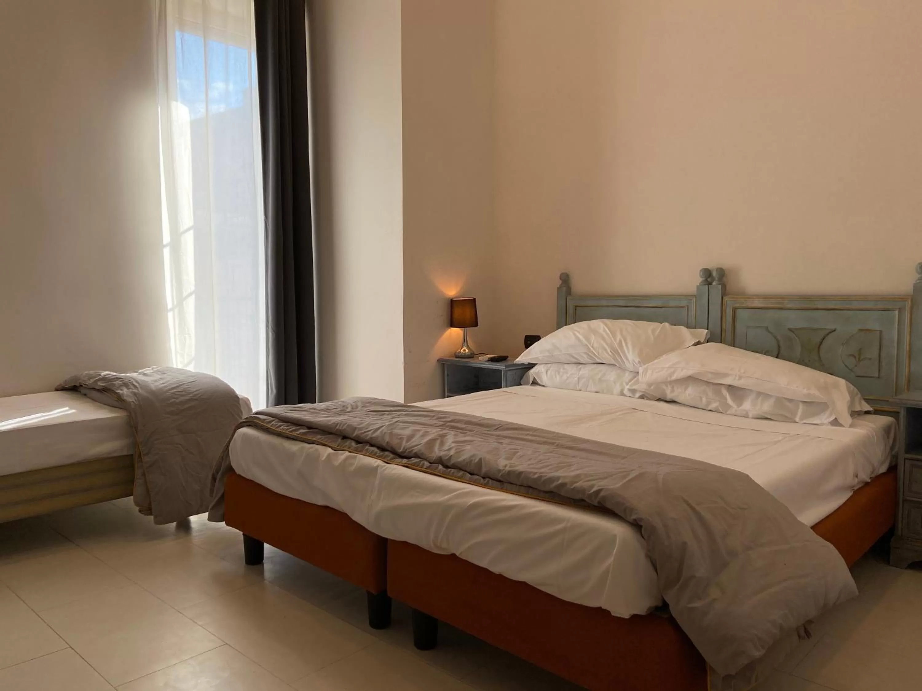 Bedroom, Bed in Jazz Hotel