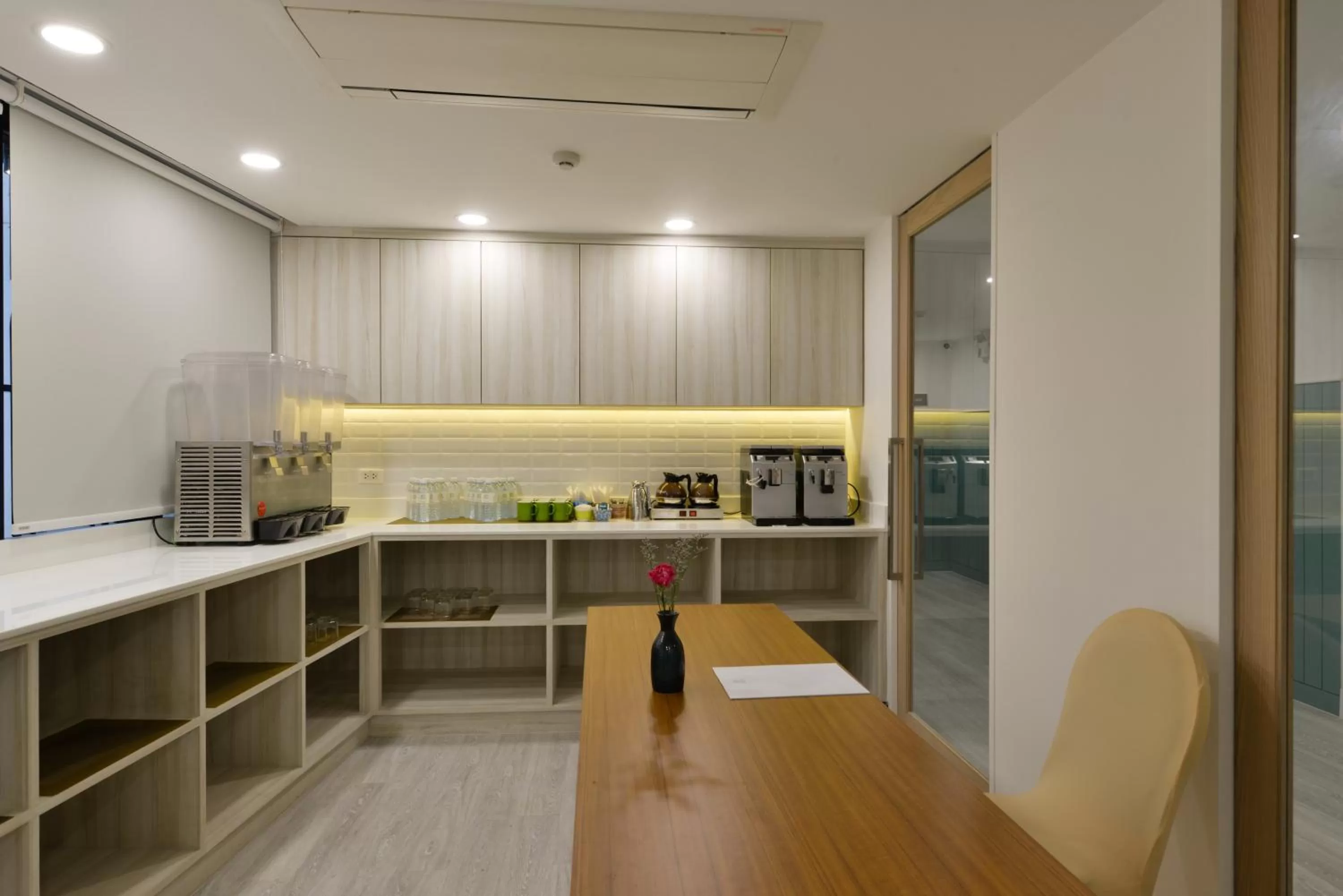 Meeting/conference room in Oakwood Hotel & Residence Bangkok