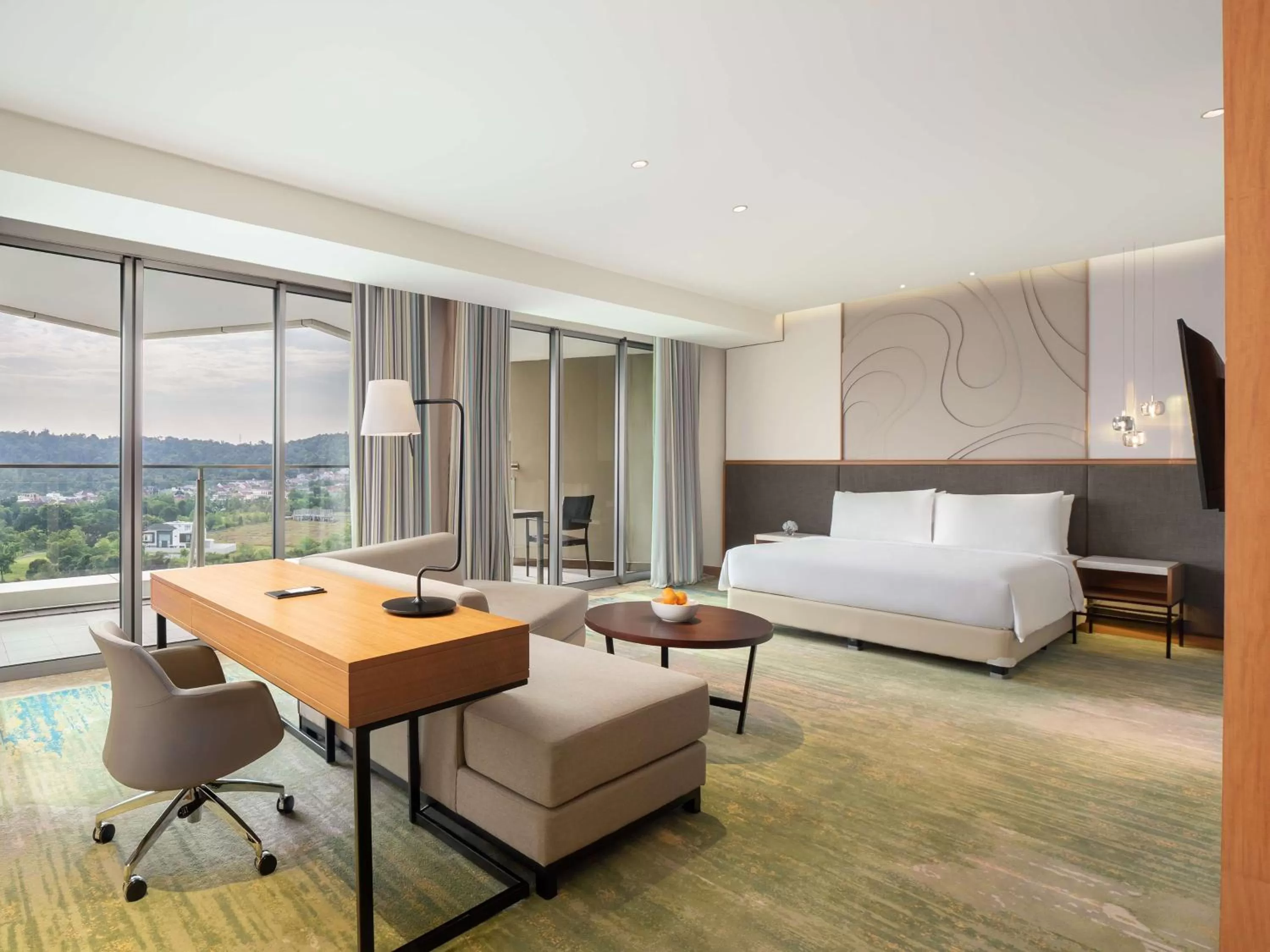 Photo of the whole room, Bed in Radisson Golf & Convention Center Batam