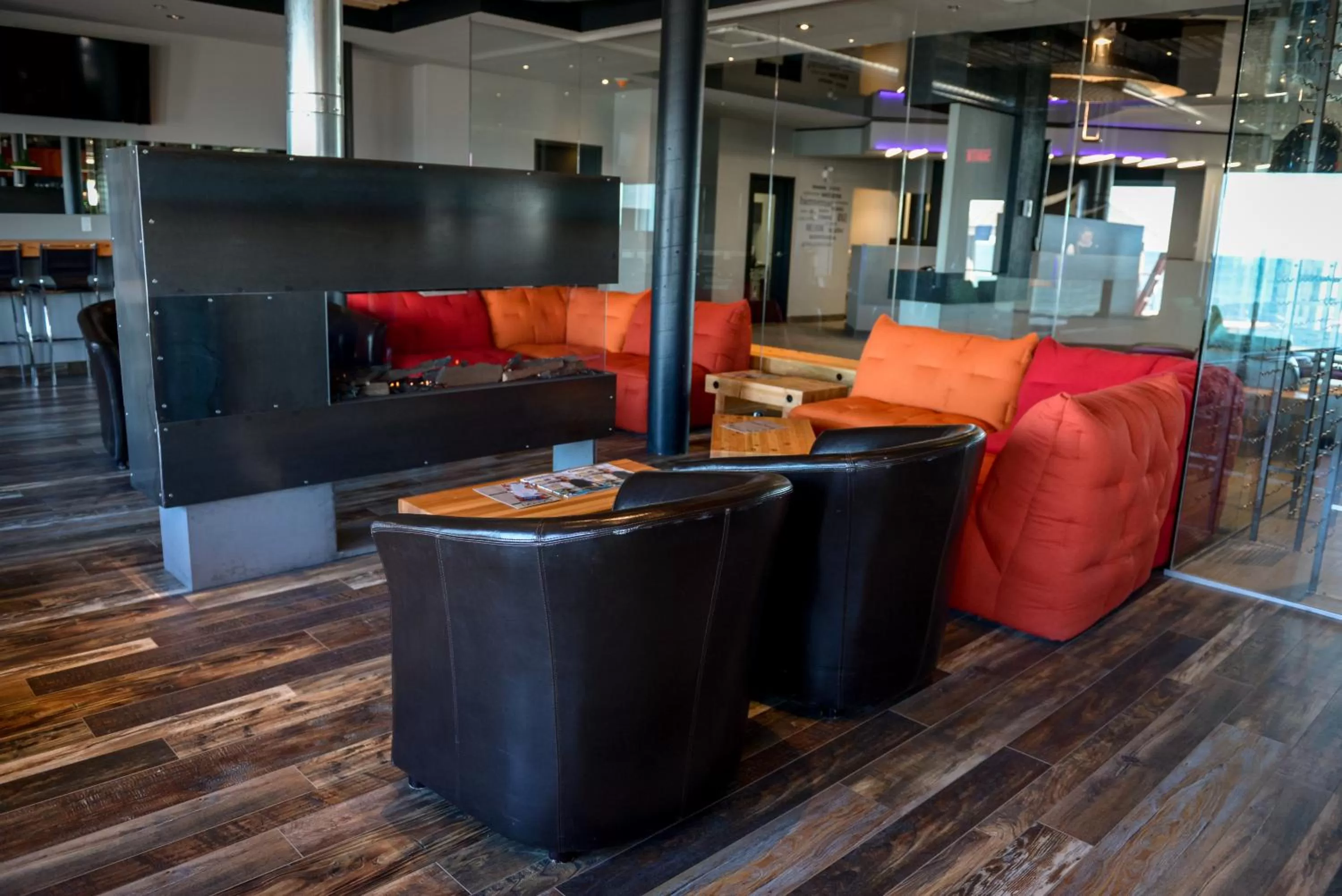 Lounge or bar in Riotel Matane