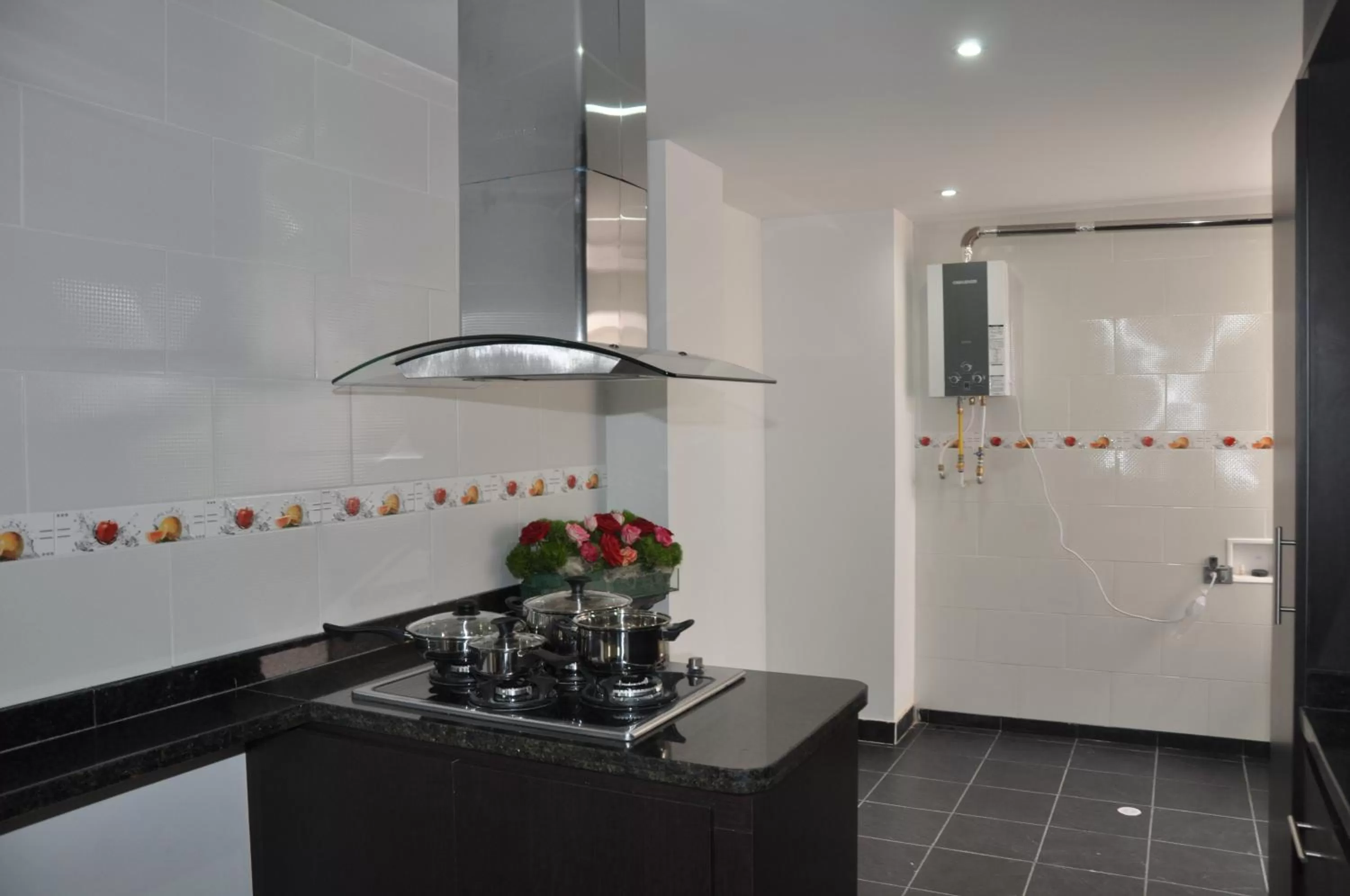 Kitchen or kitchenette, Kitchen/Kitchenette in Apartasuites Plaza Modelia