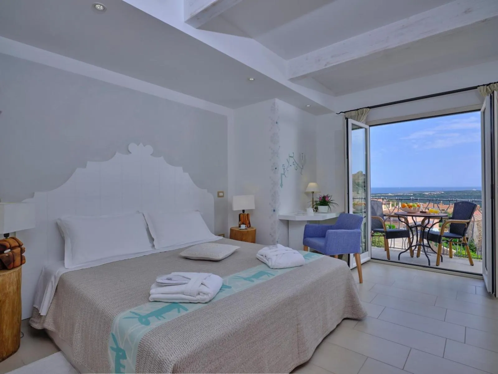 Sea view, Bed in Dolce Vita Boutique Hotel