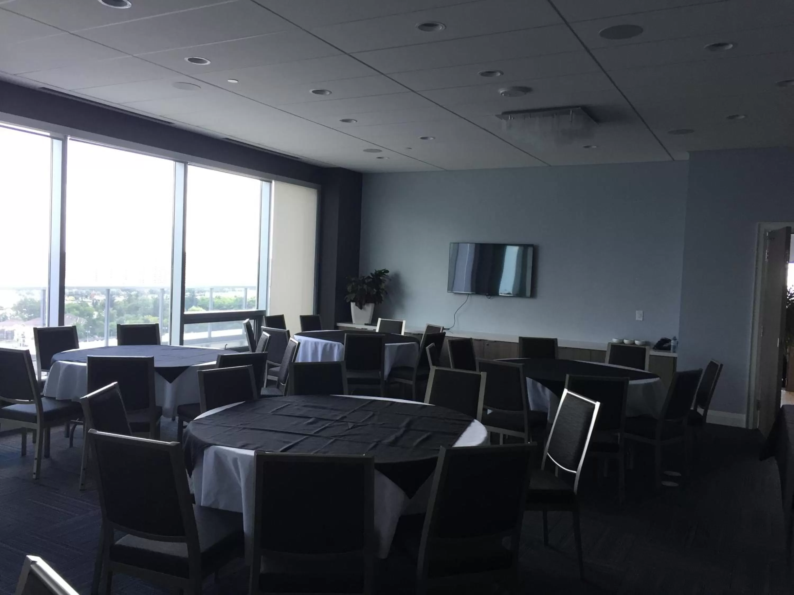 Banquet/Function facilities in Liberty Suites