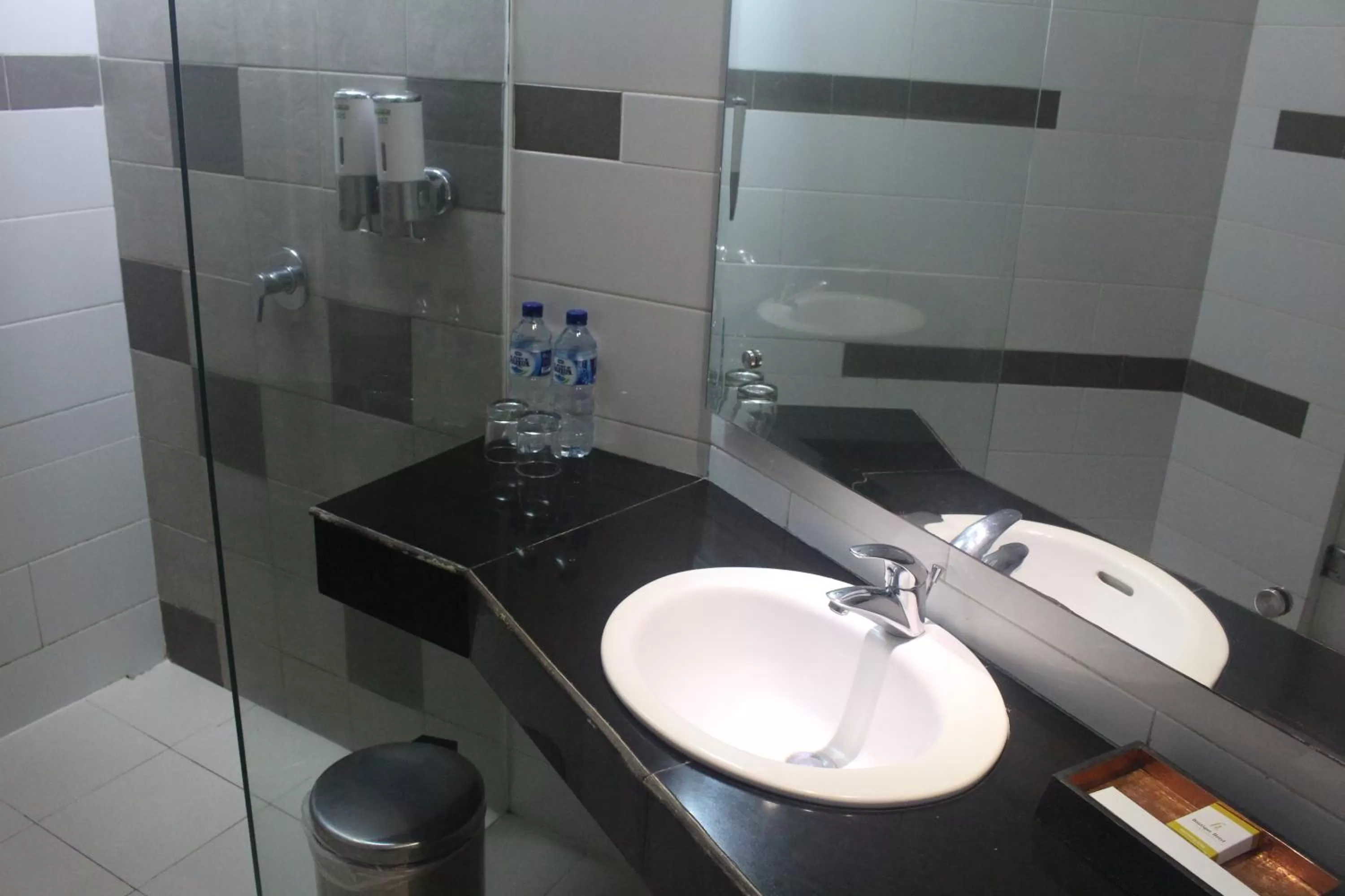 Bathroom in LAMORA Sagan Yogyakarta - formerly H Boutique Yogyakarta