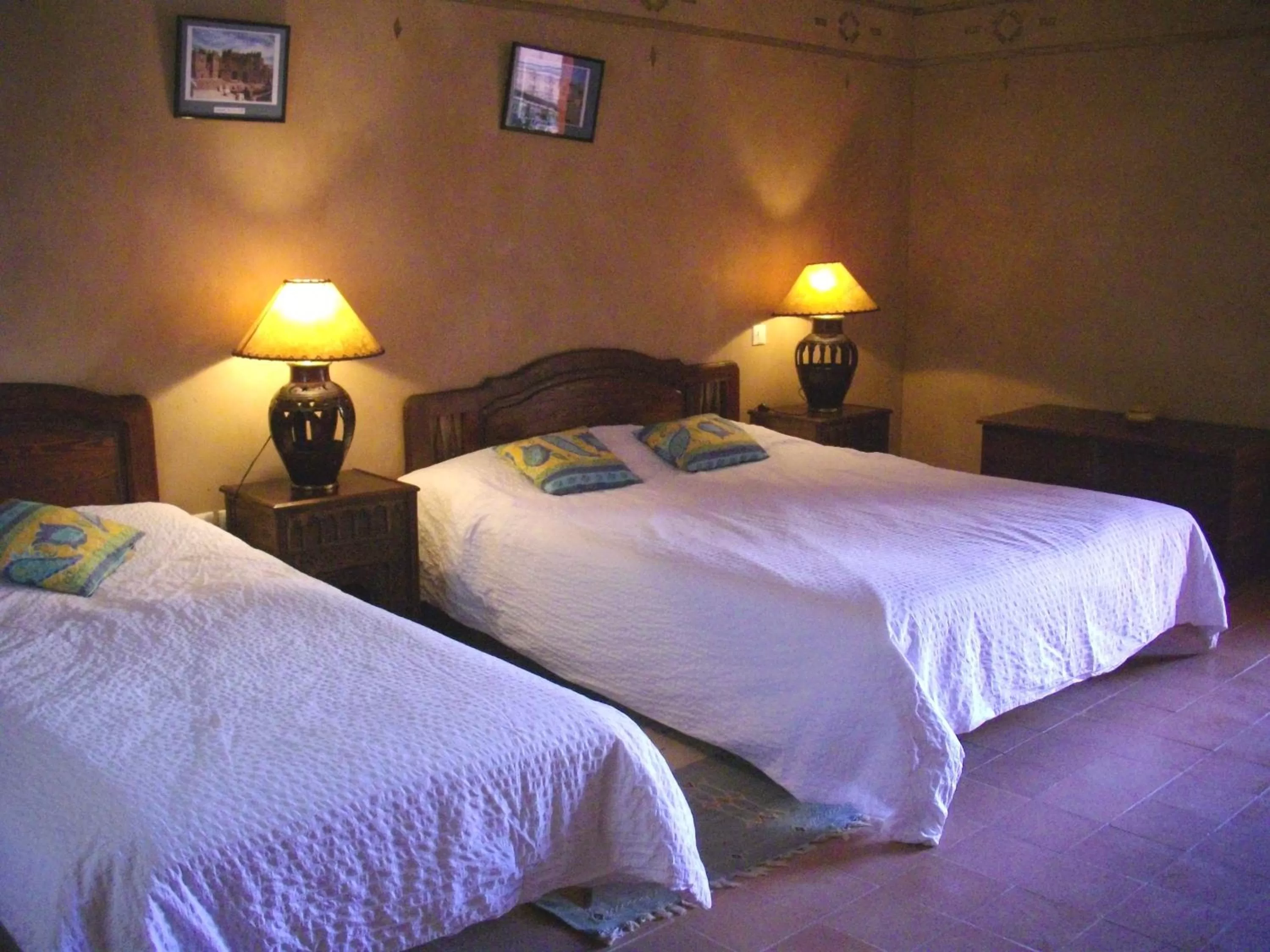Photo of the whole room, Bed in Kasbah Zitoune