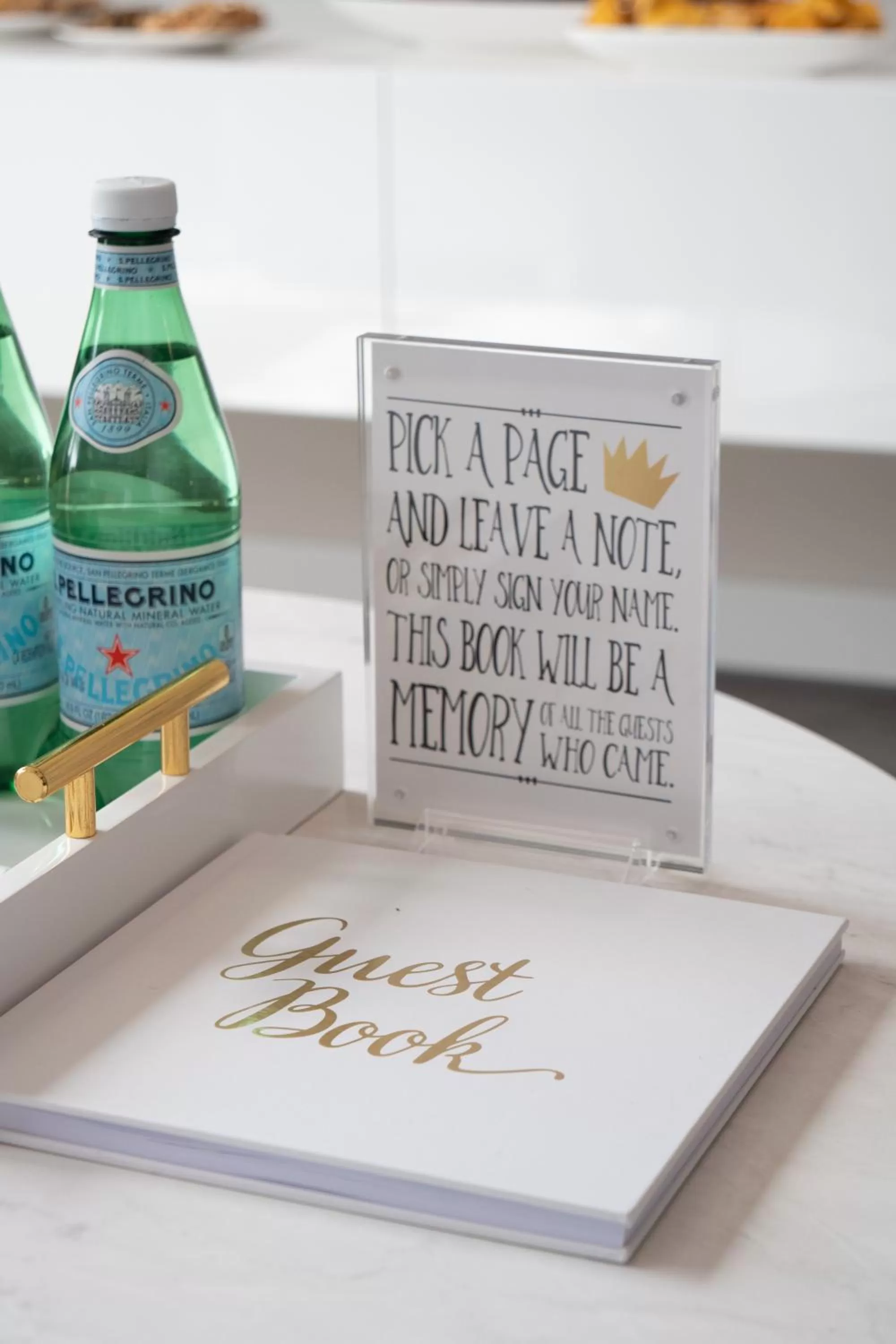 Decorative detail in Luxury Furnished Apartments by Hyatus Downtown at Yale