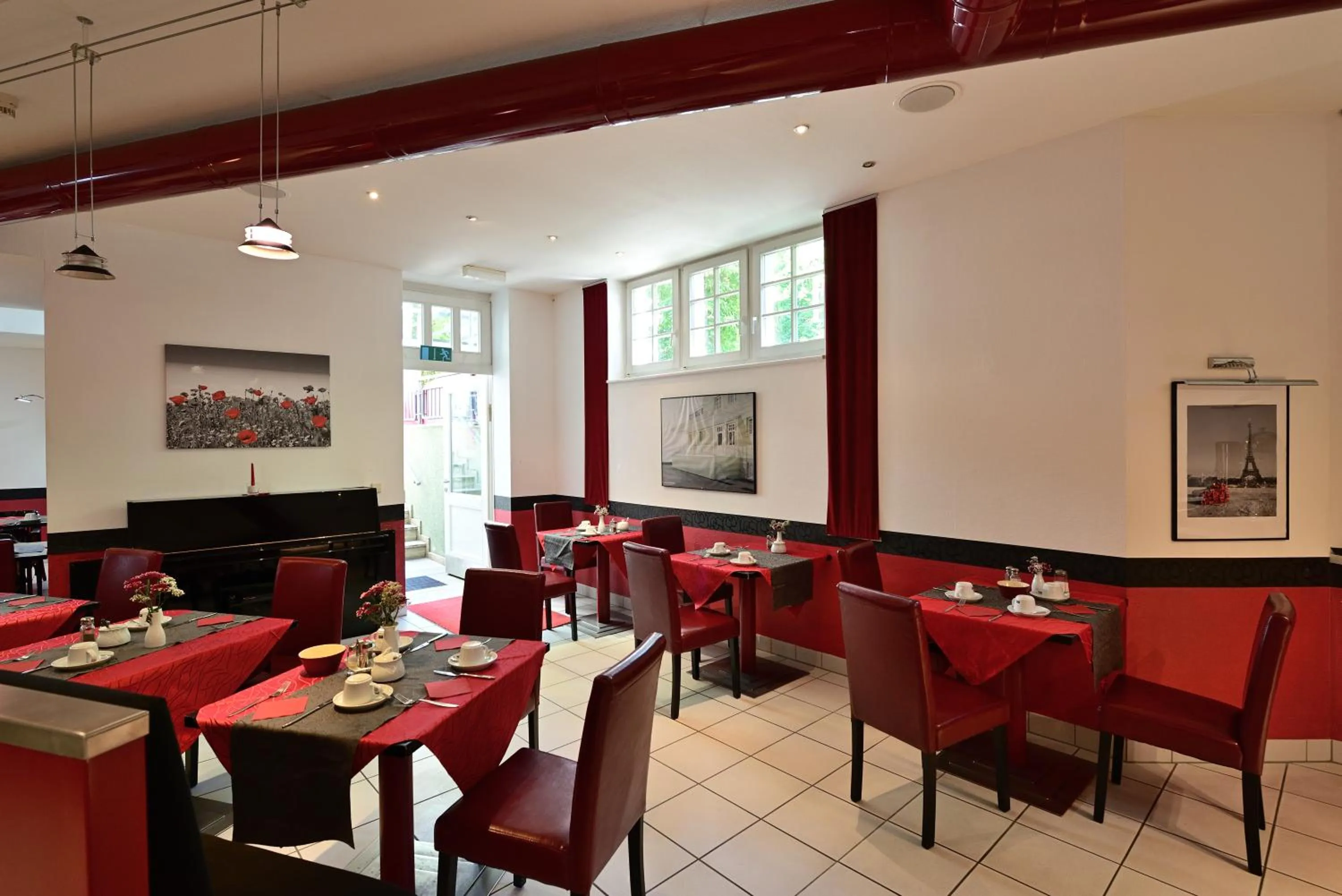 Restaurant/places to eat in Art Hotel Weimar