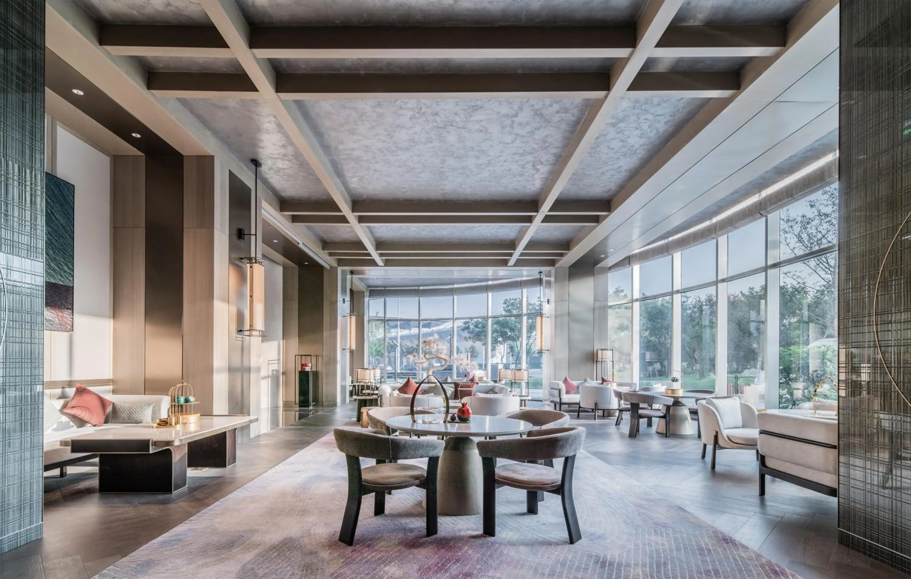 Lounge or bar in HUALUXE Xi'an Chanba by IHG