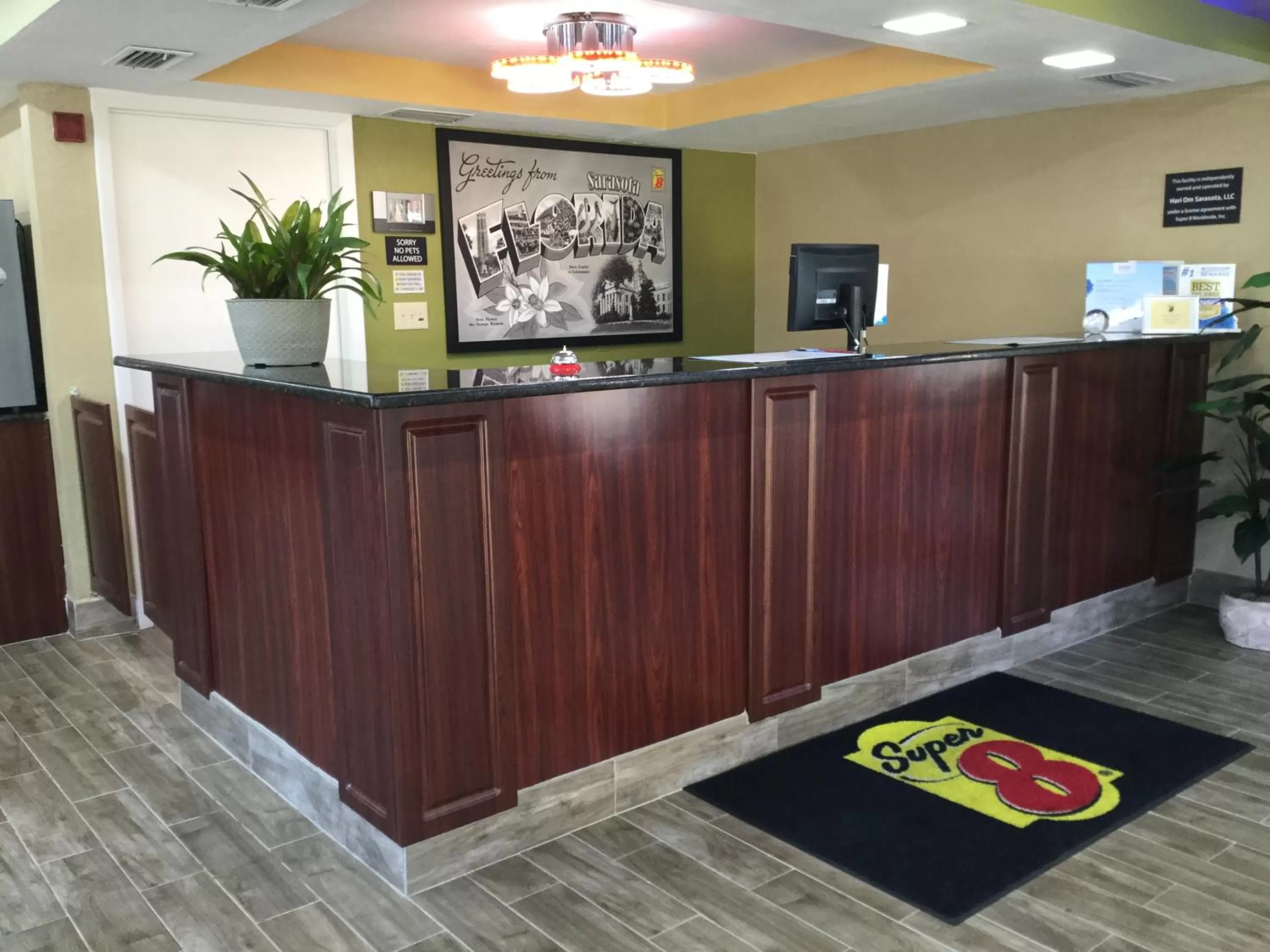 Lobby or reception in Super 8 by Wyndham Sarasota Near Siesta Key