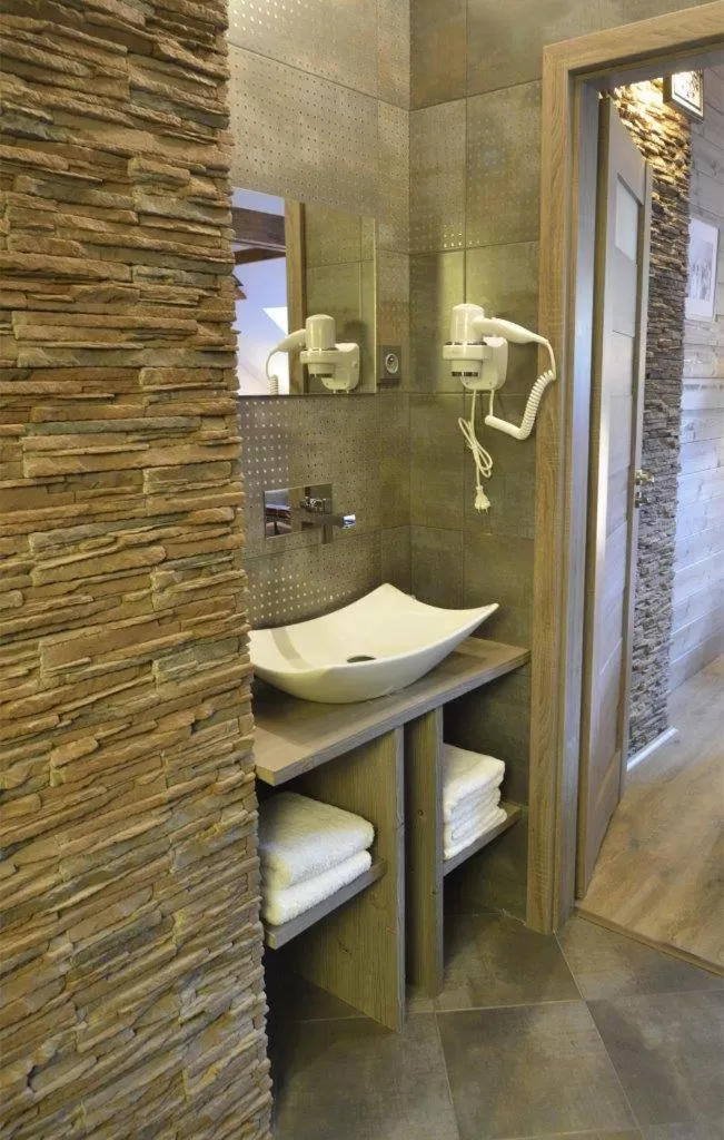 Bathroom in Hotel and restaurant Via Ironia