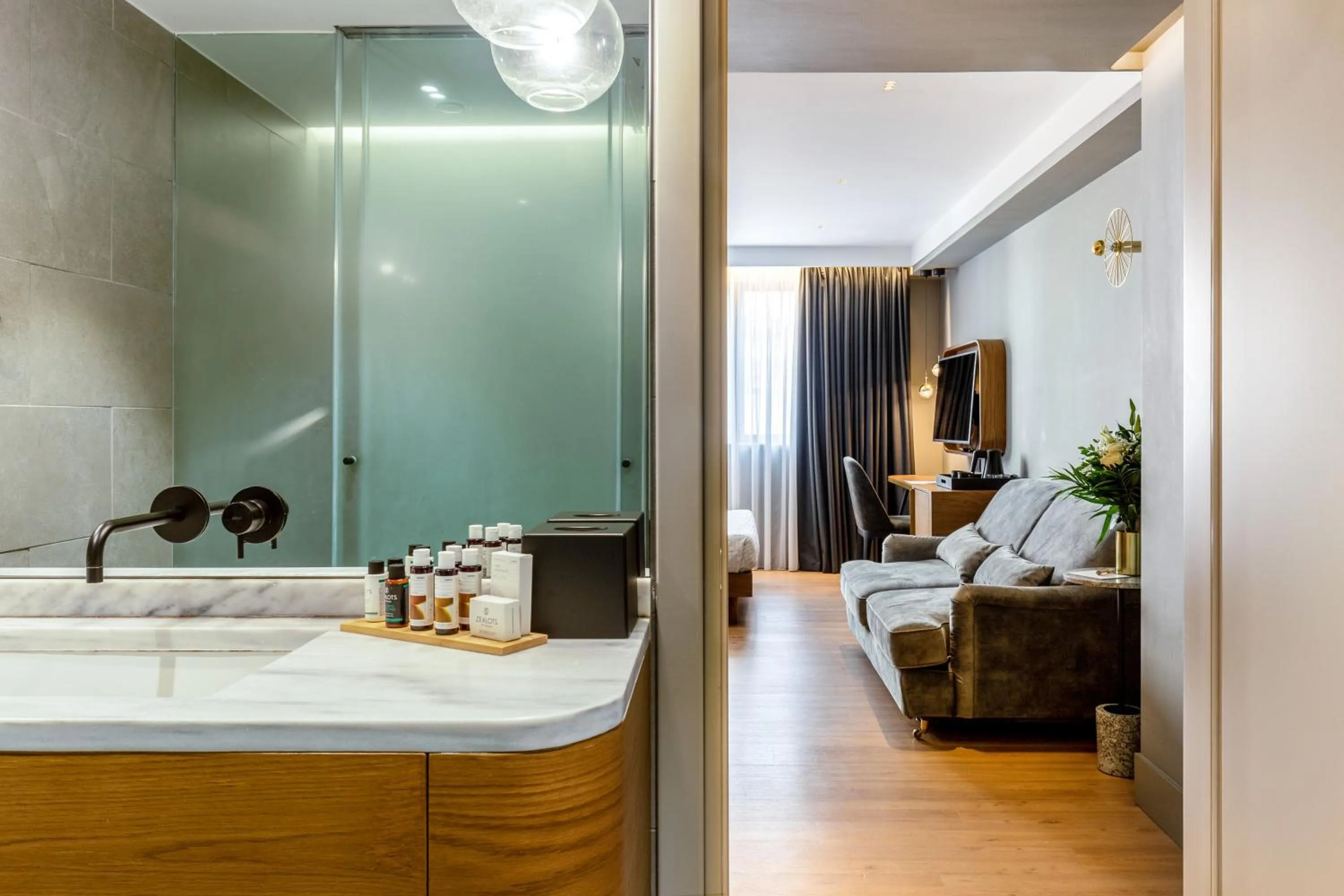 Bathroom in Blend Hotel