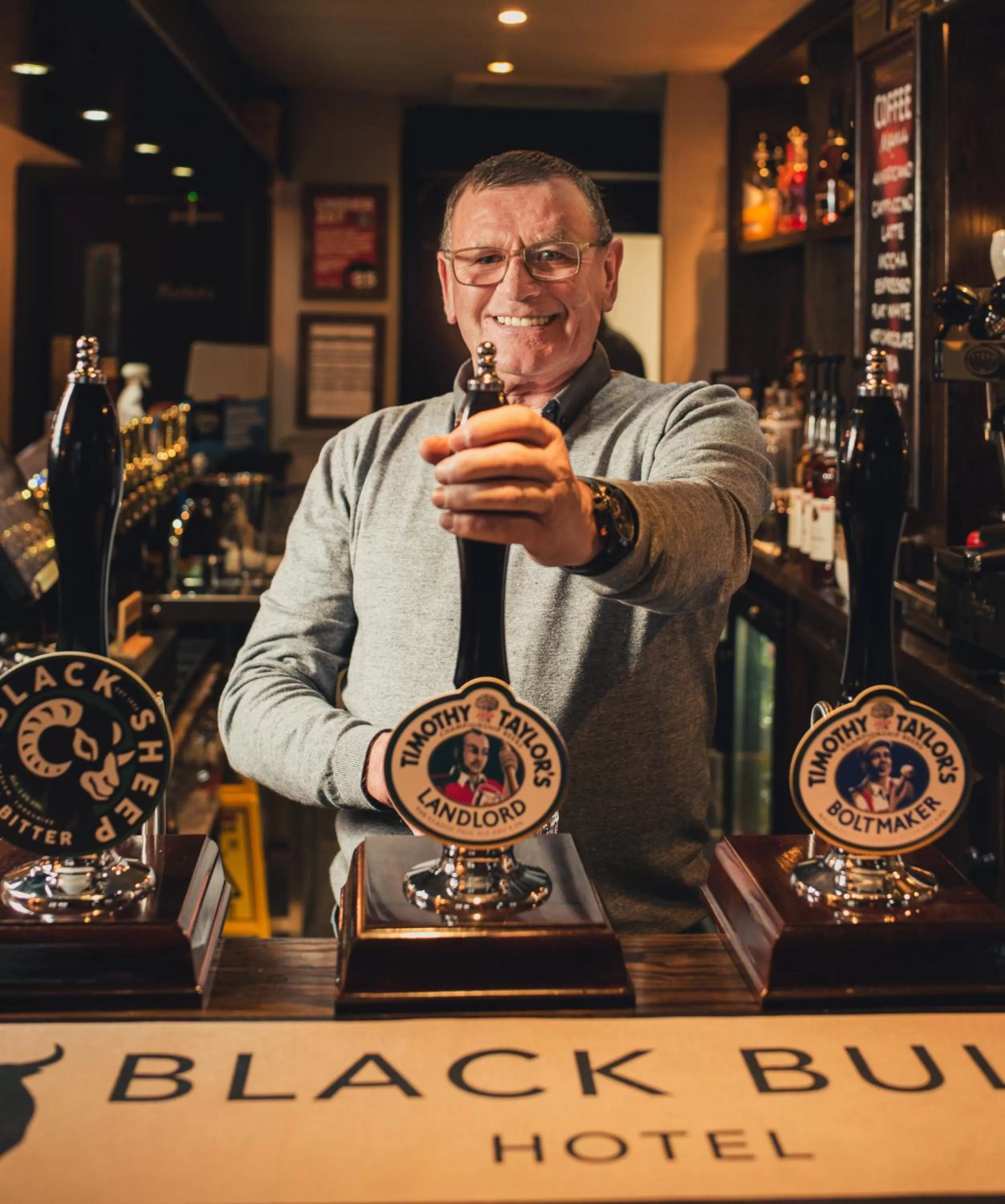 Food and drinks in Black Bull Hotel