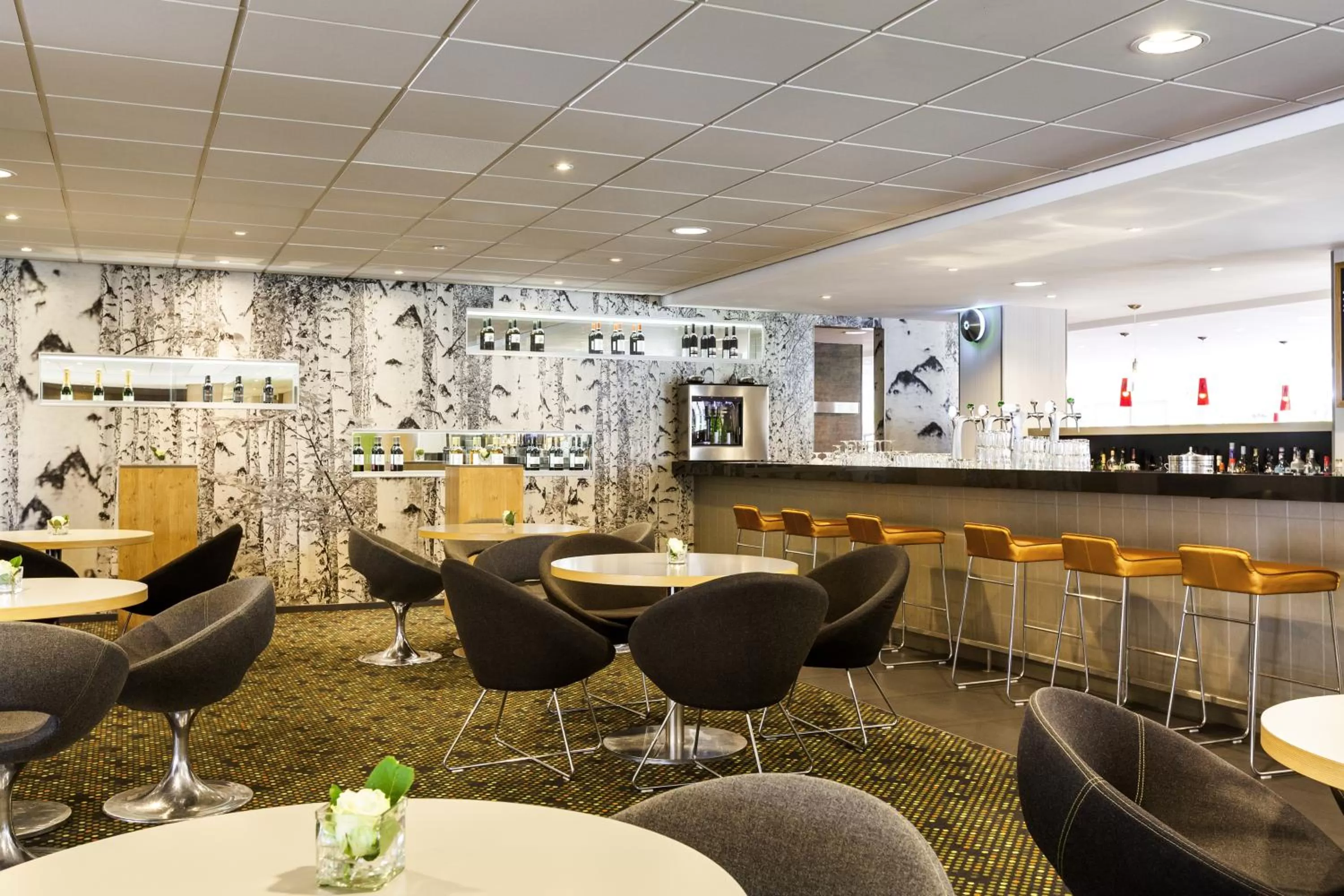 Restaurant/places to eat in Novotel Eindhoven