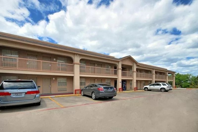Facade/entrance in Americas Best Value Inn Killeen Ft Hood