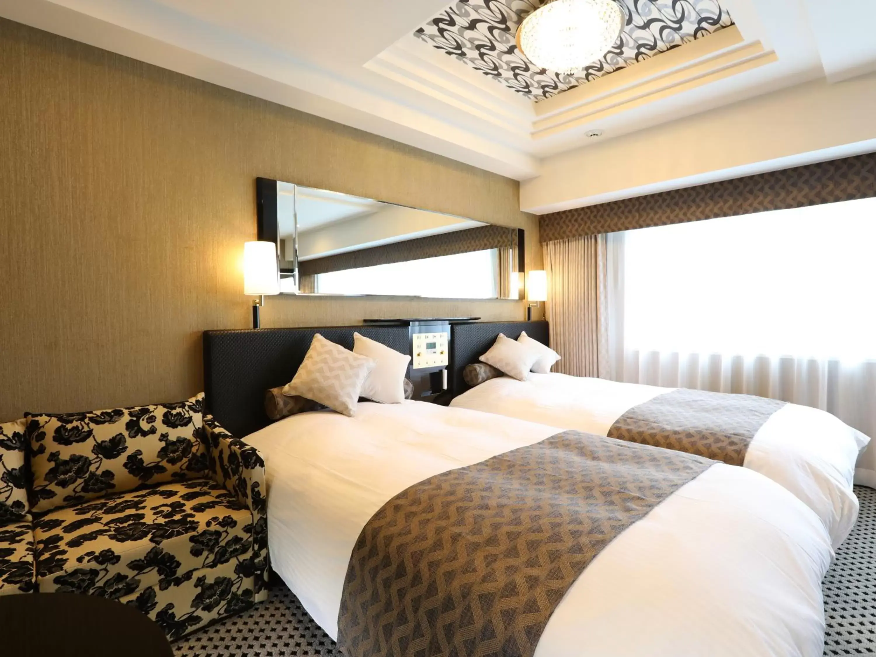 Deluxe Twin Room - Non-Smoking in APA Hotel Shinjuku Kabukicho Chuo Deluxe Twin Room - Non-Smoking in APA Hotel Shinjuku Kabukicho Chuo