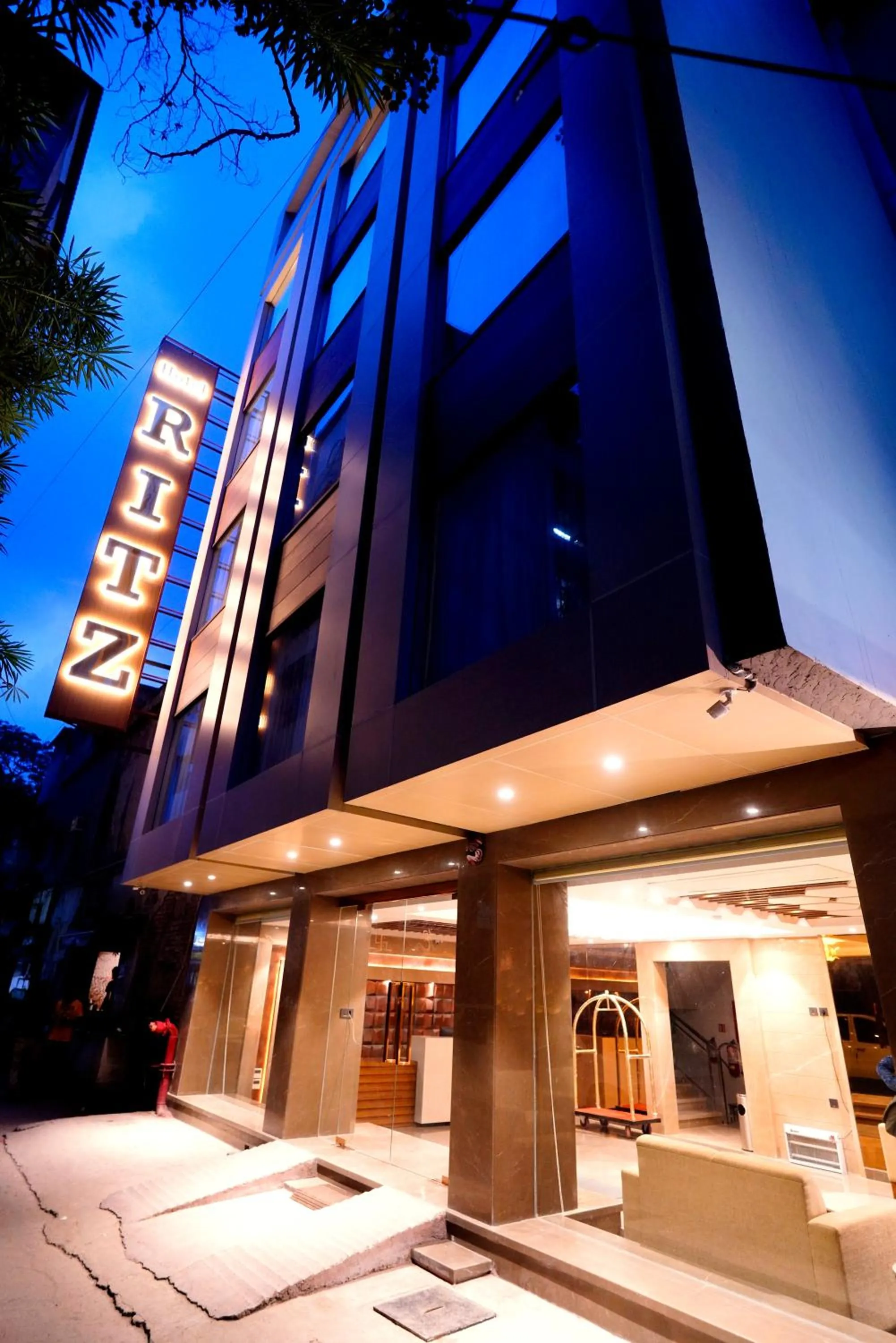 Hotel City Pride - City Centre, with Free Airport Pickup