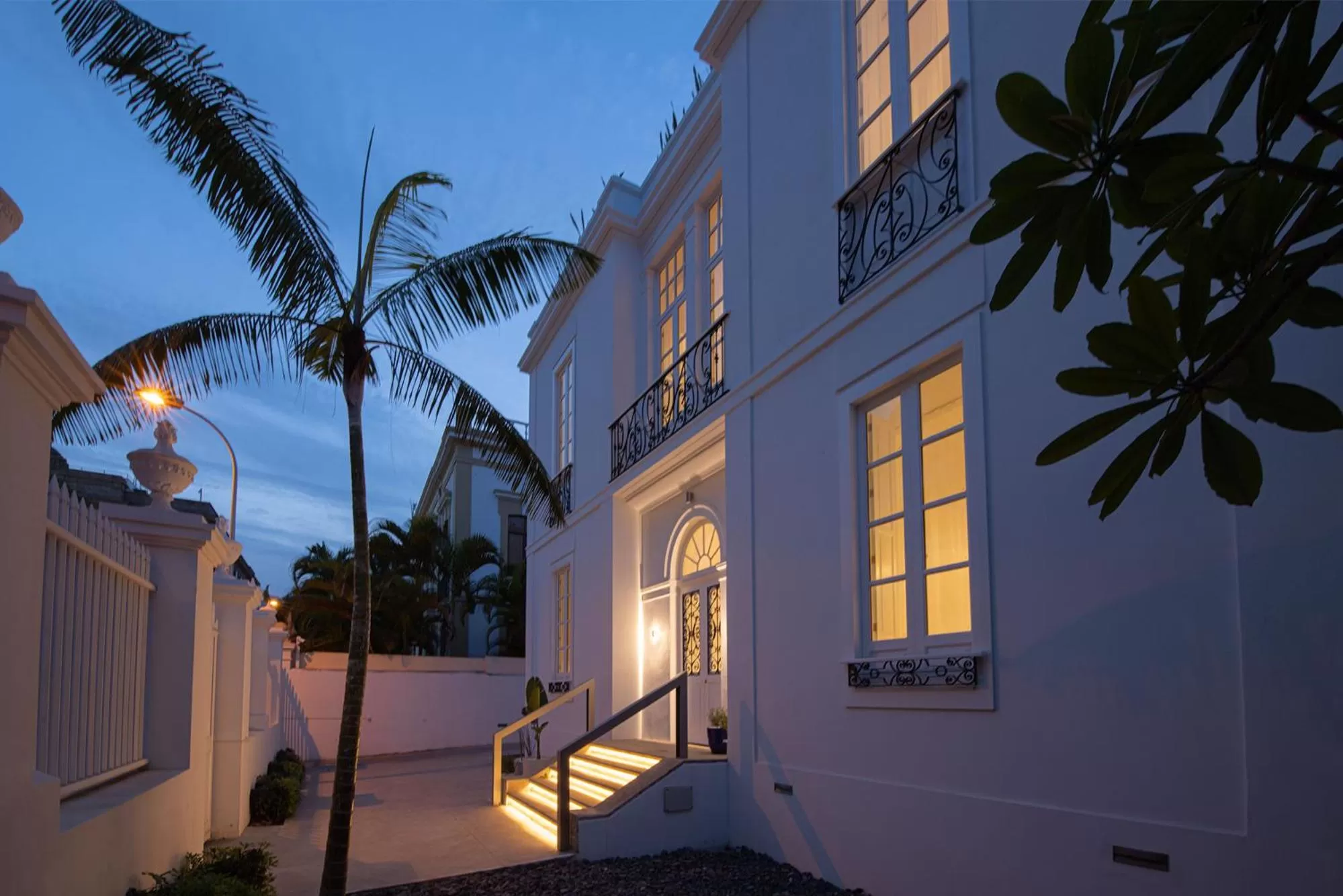 Property building in The Park Suites by IRES LAR