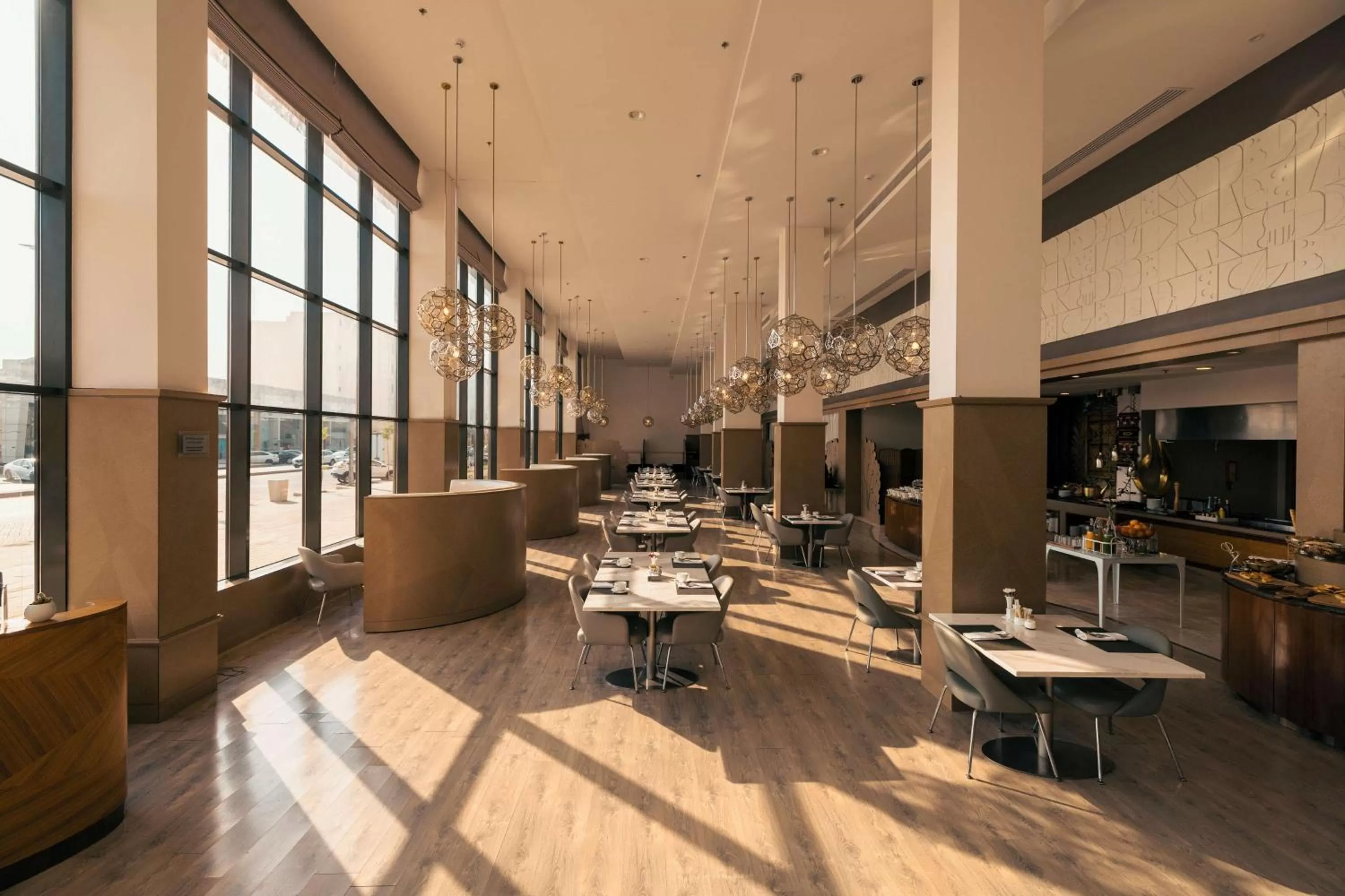 Restaurant/places to eat in Radisson Blu Hotel, Buraidah