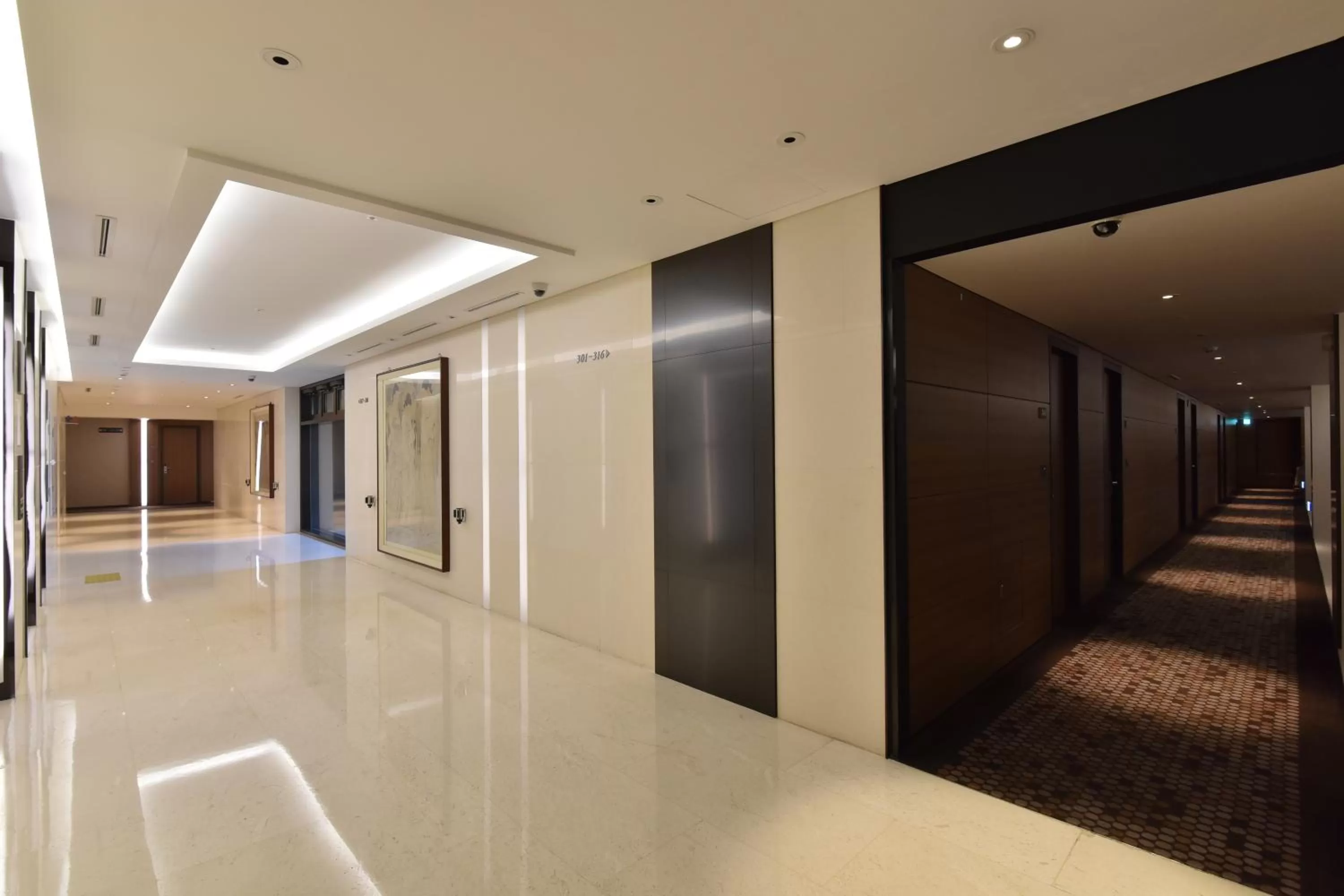 Area and facilities in Pacific Hotel