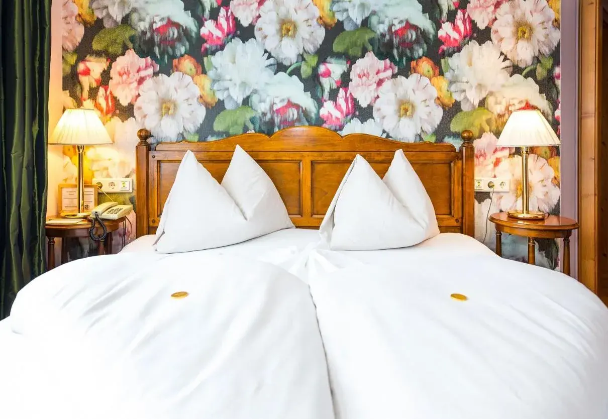 Suite with Garden View in Romantikhotel Zell am See Suite with Garden View in Romantikhotel Zell am See