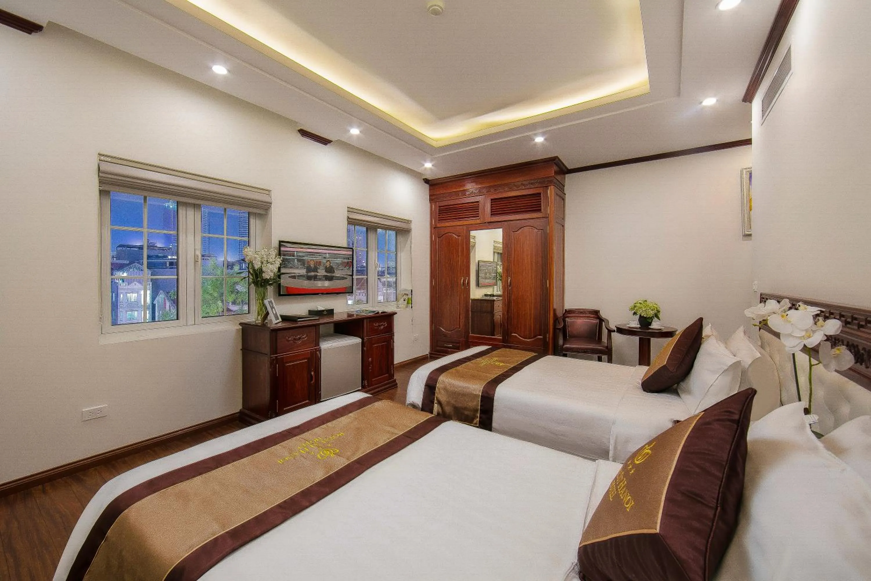 Deluxe Twin Room in Royal St Hanoi Hotel