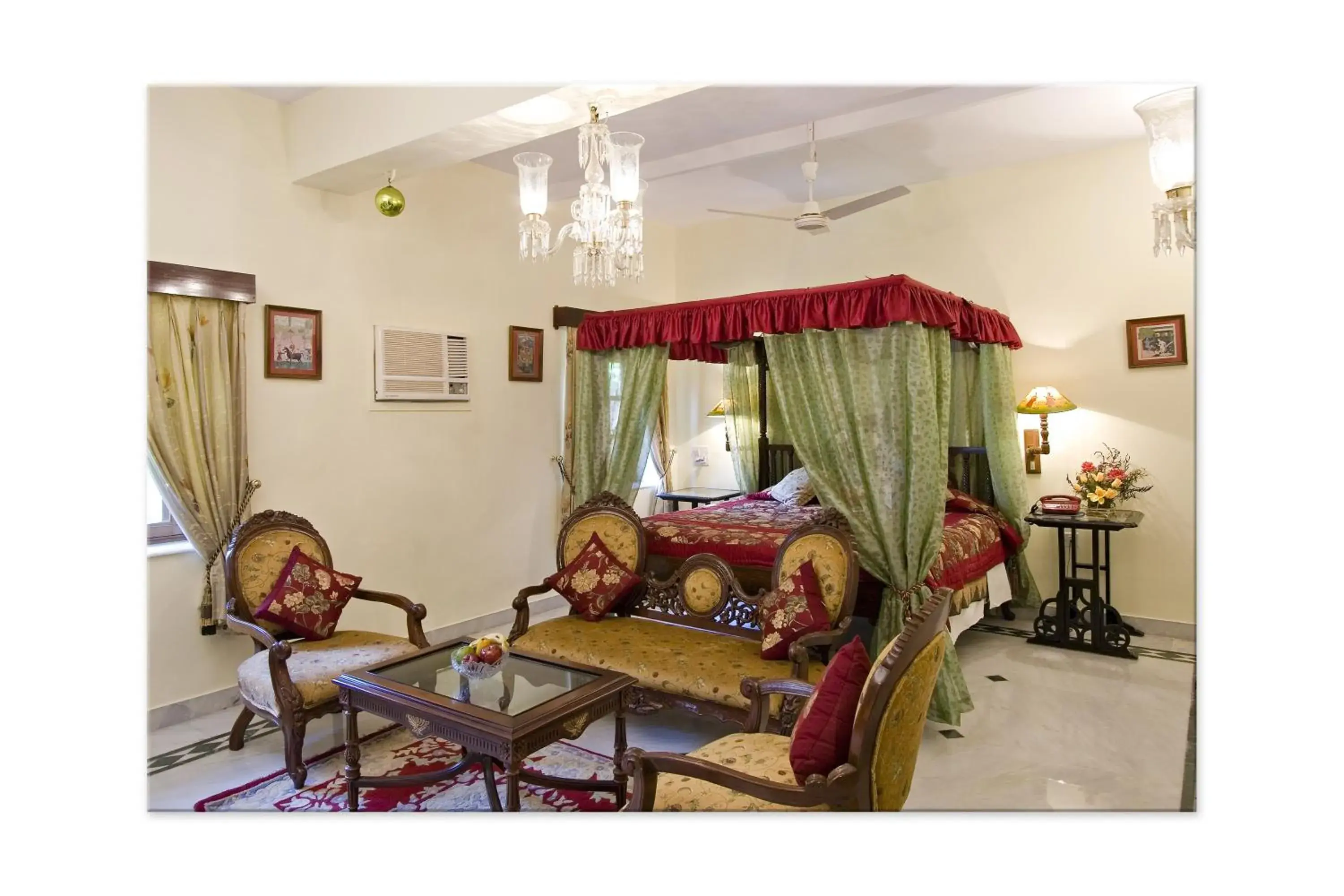 Royal Suite in Madhuban - A Heritage Home Royal Suite in Madhuban - A Heritage Home