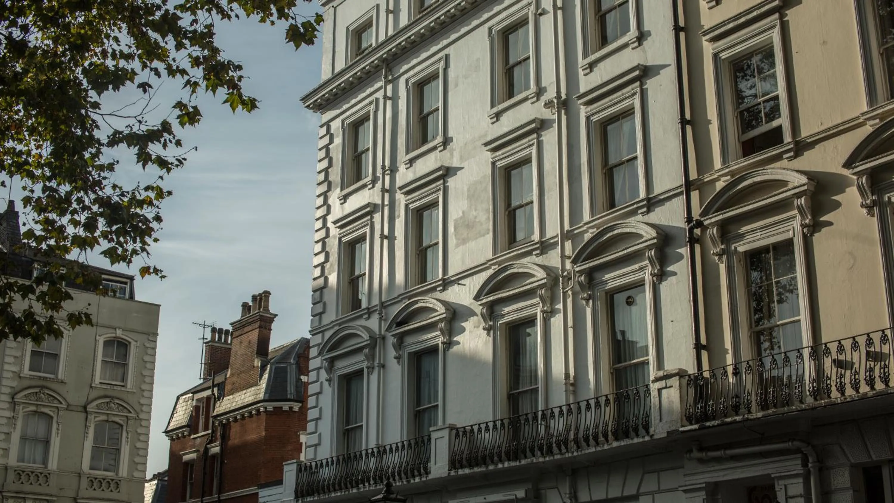 Facade/entrance in The Pilgrm