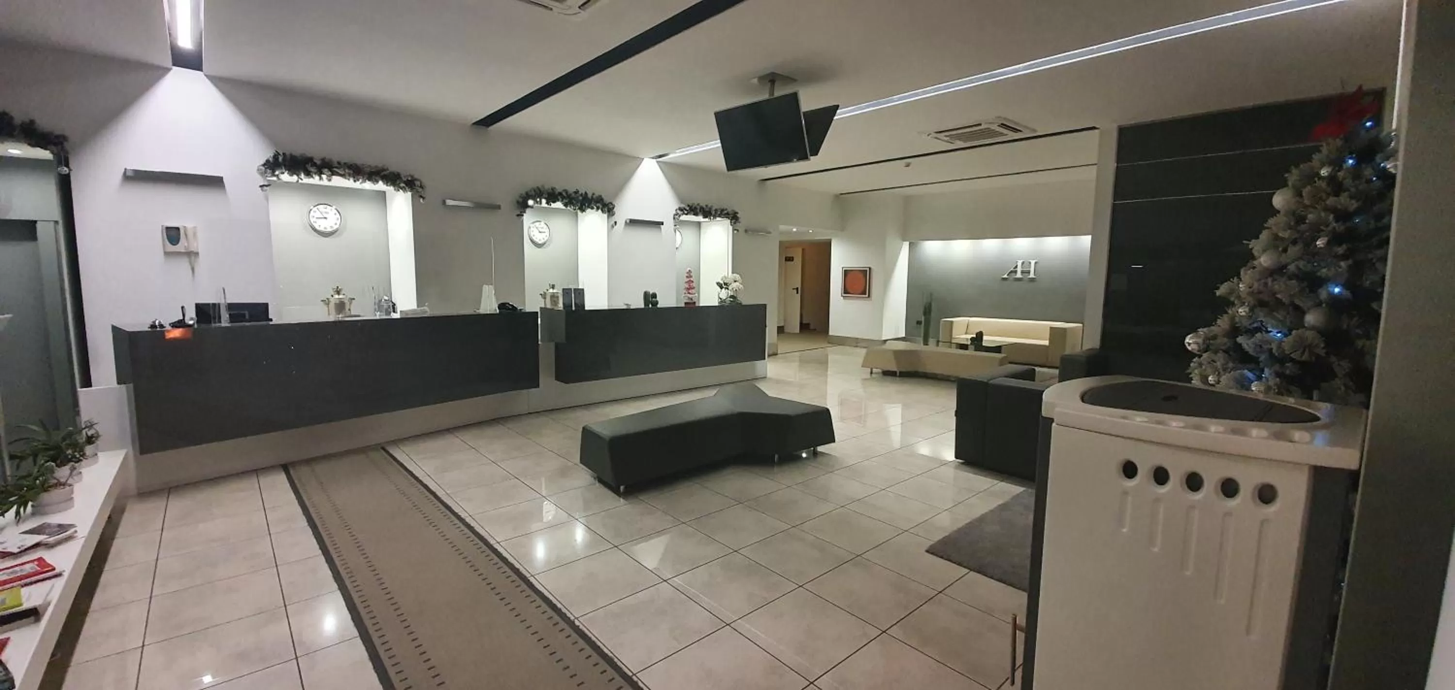 Lobby or reception in Hotel Artemide