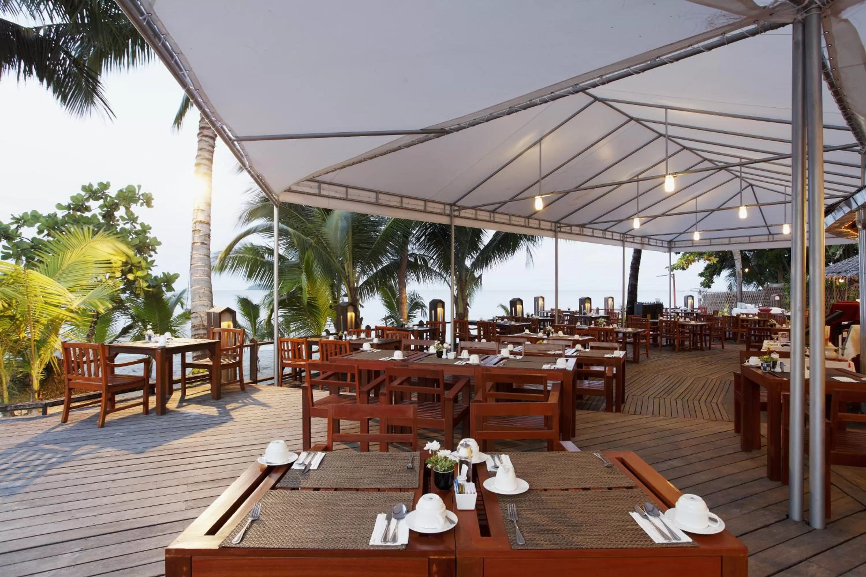 Restaurant/places to eat in Centara Koh Chang Tropicana Resort