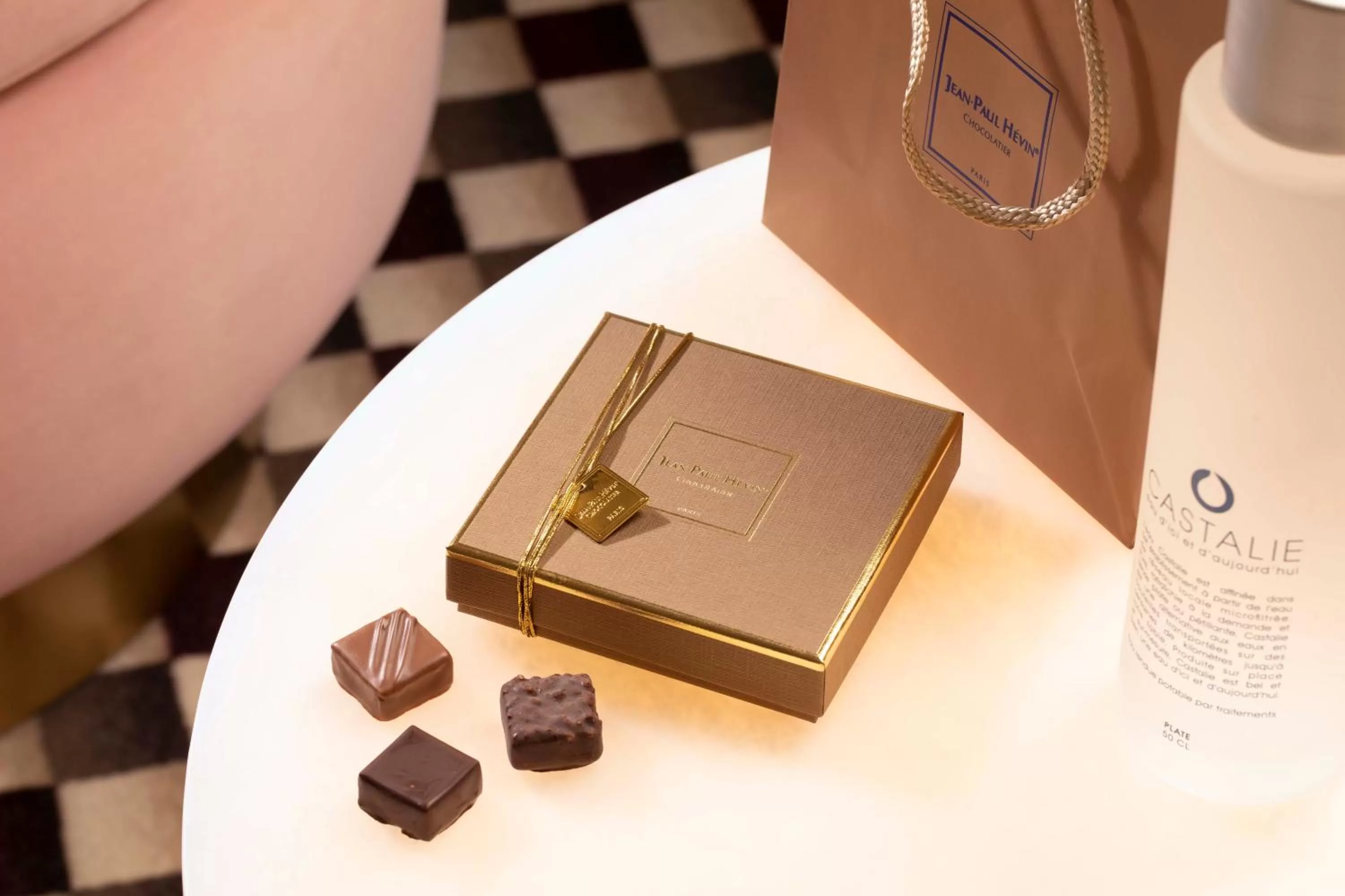 Food and drinks in Hotel Phileas Lazare & Spa - Opera