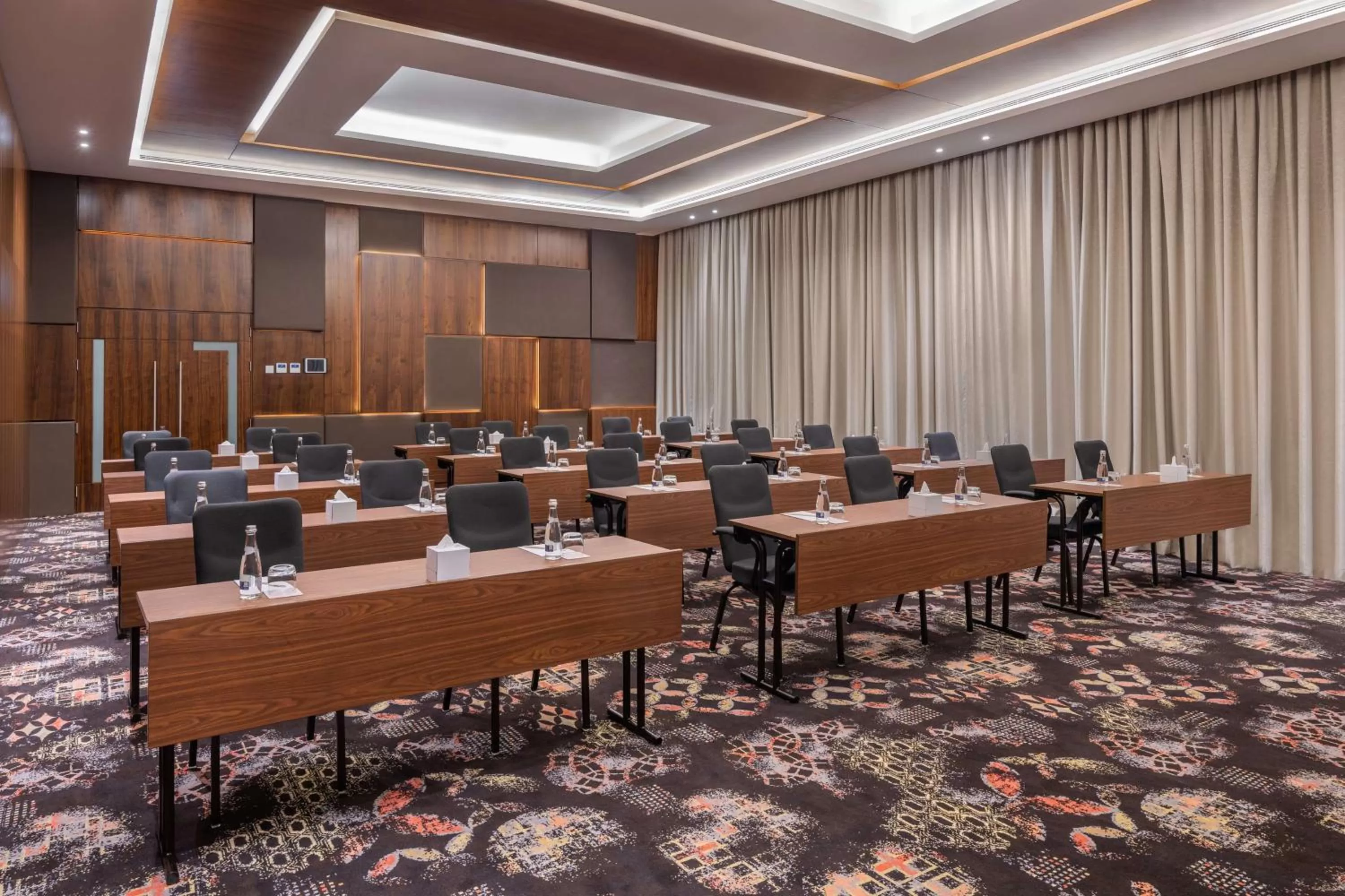 Business facilities in Radisson Resort Ras Al Khaimah Marjan Island