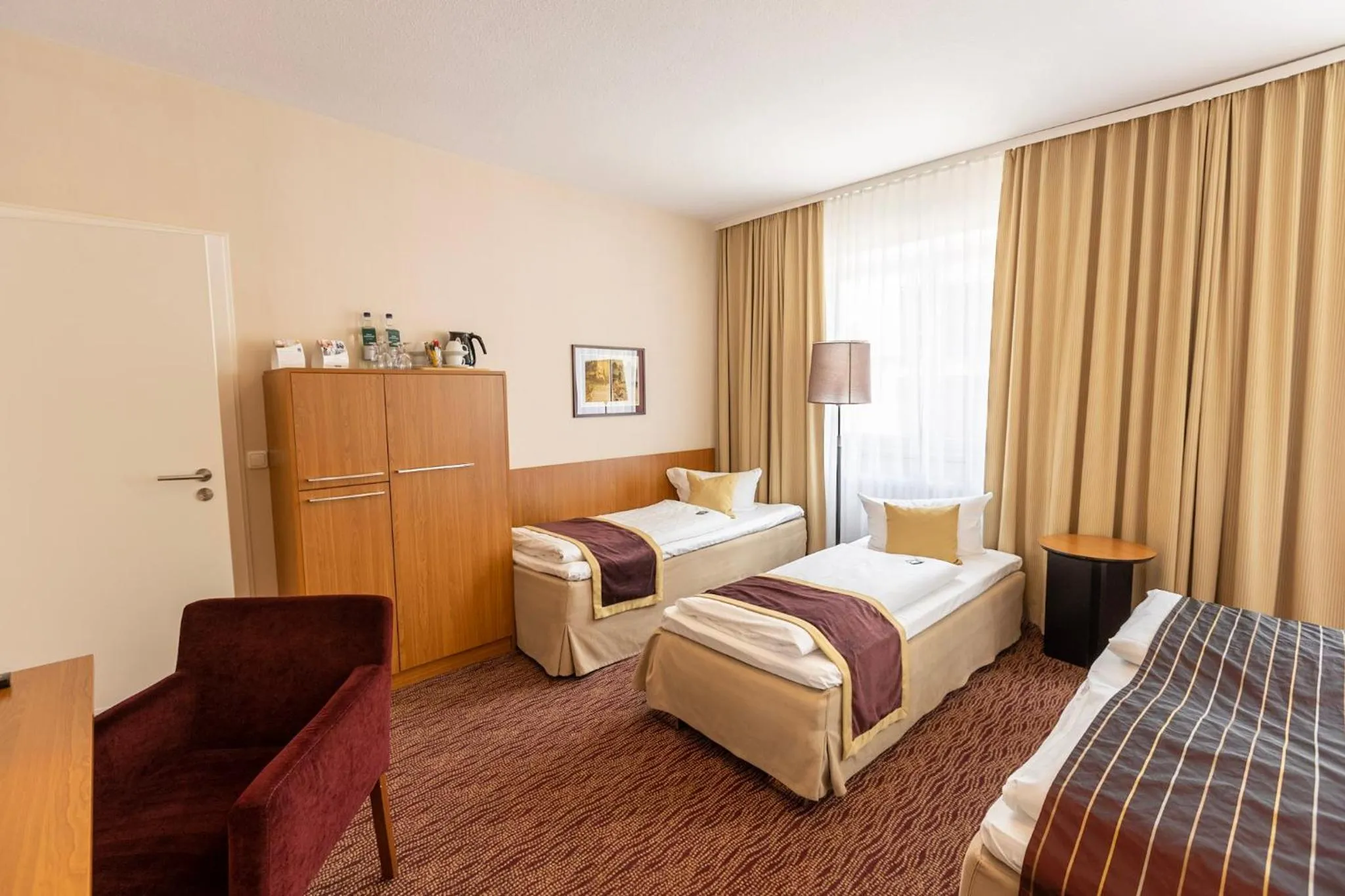 Bedroom, Bed in Comfort Hotel tom Kyle