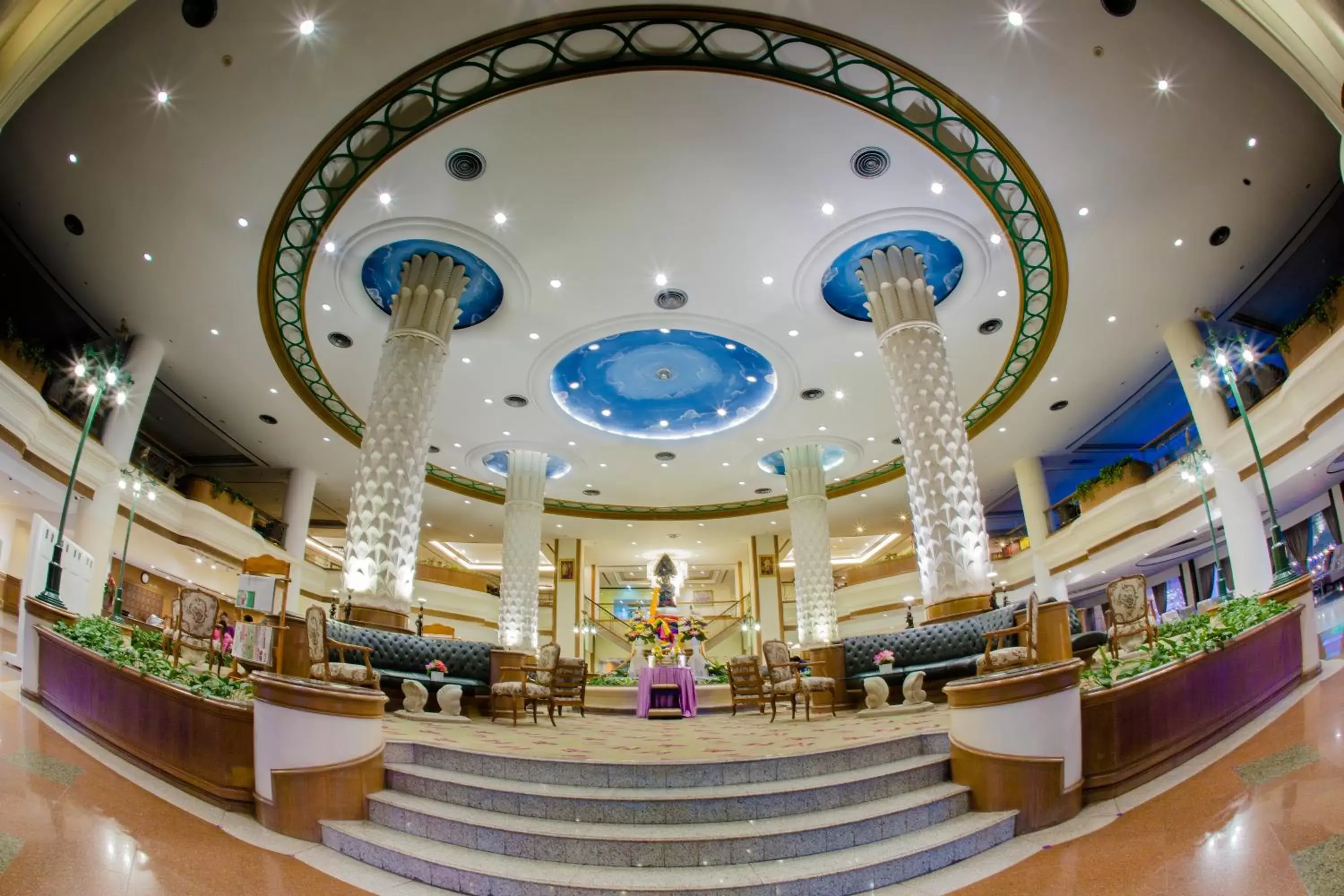 Area and facilities in The Twin Lotus Hotel Area and facilities in The Twin Lotus Hotel