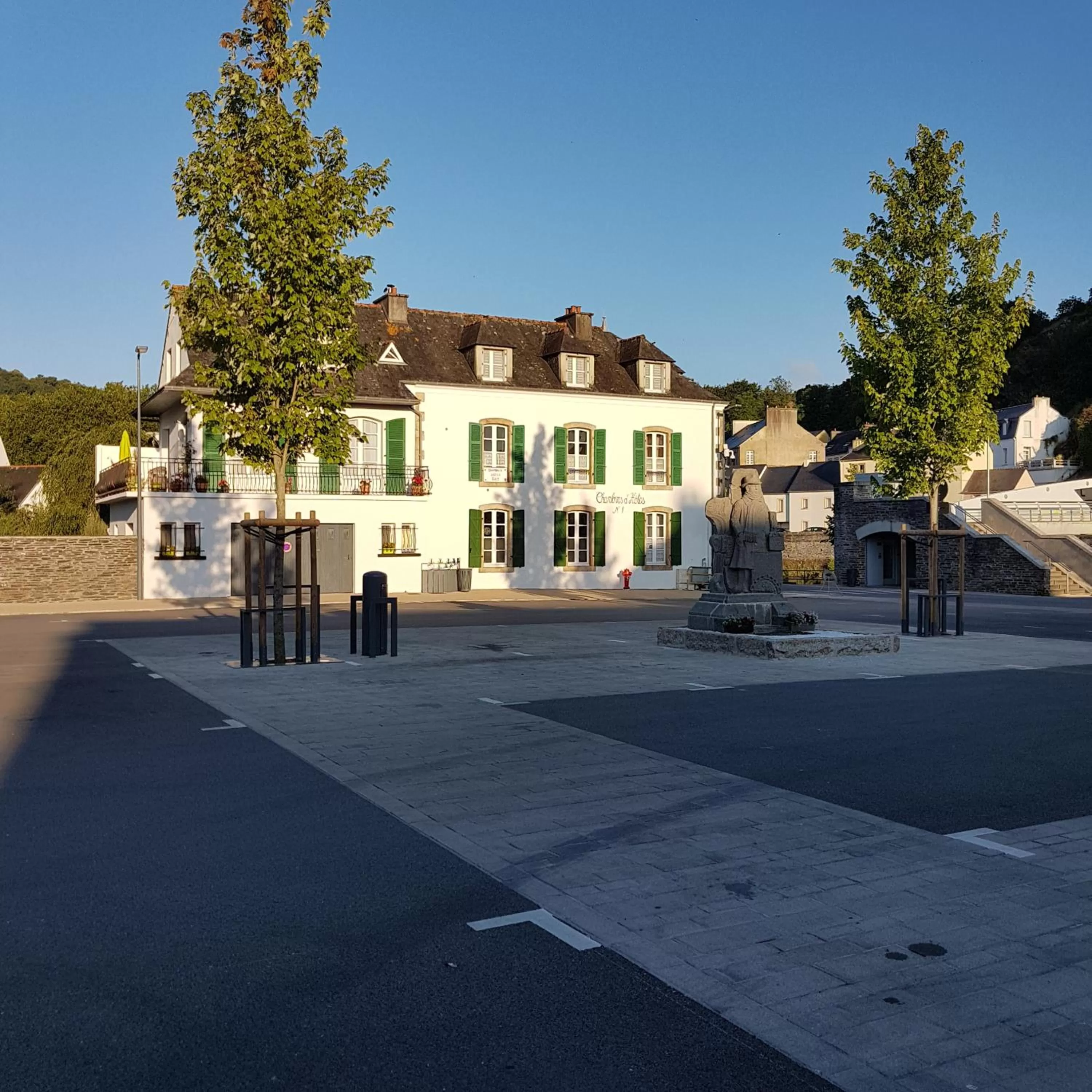 Property building in Chambres Dhôtes Numéro 1