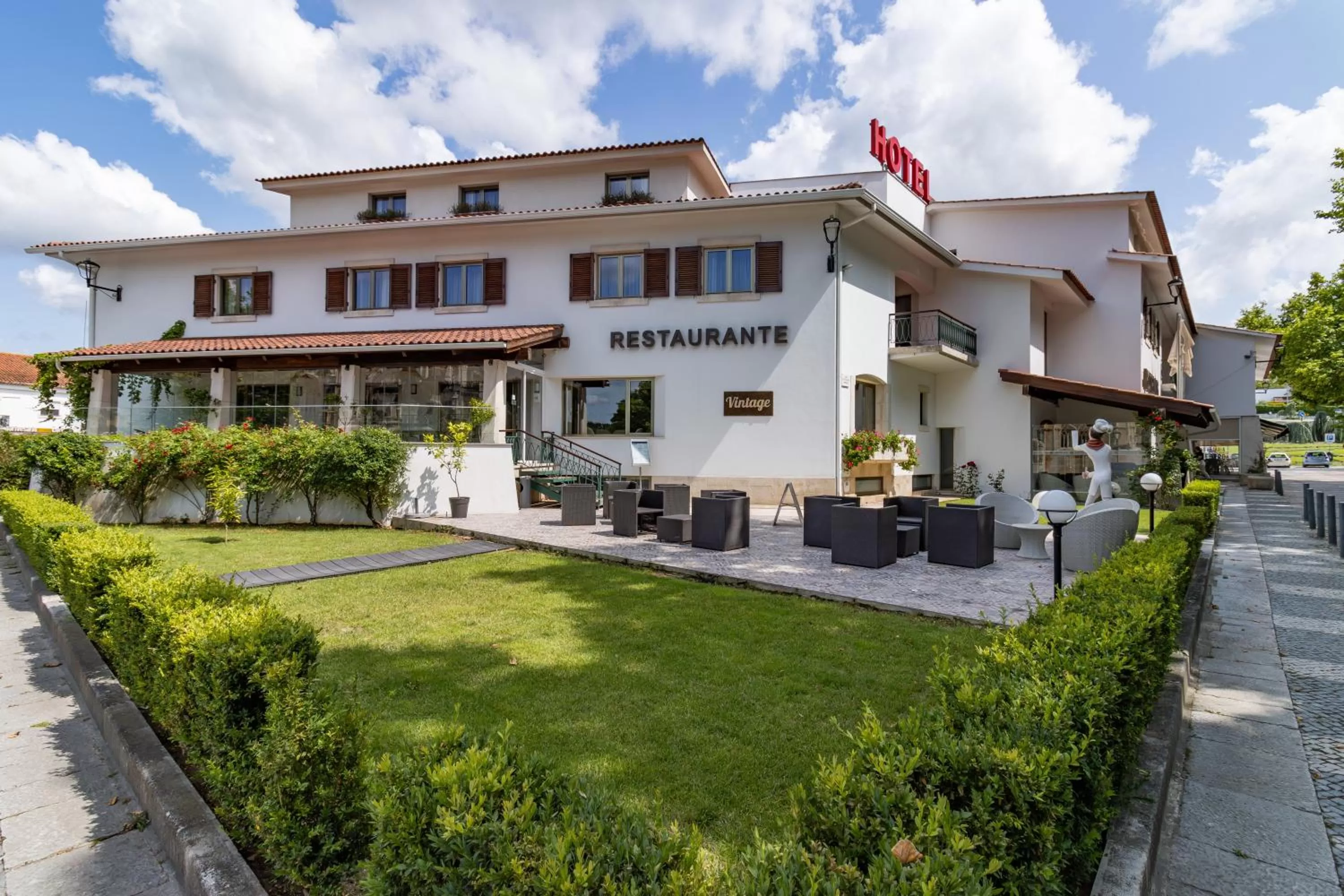 Property building in Hotel Lis Batalha