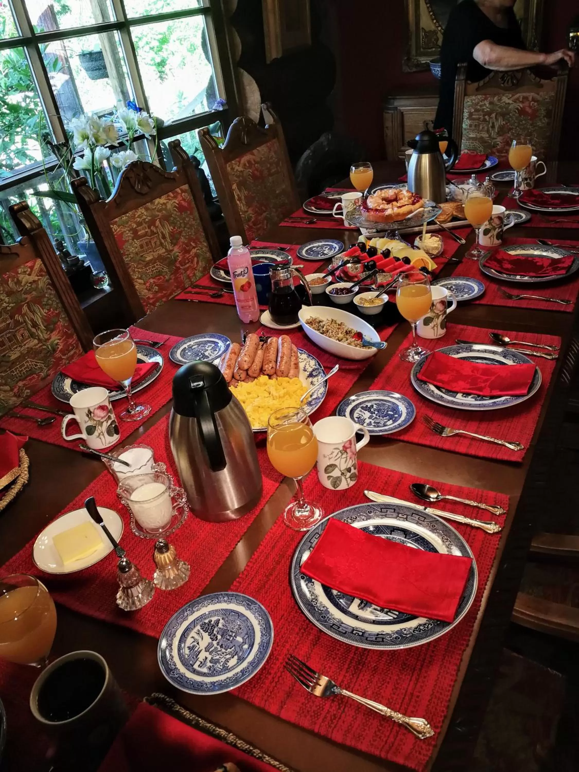 Breakfast in Shambhala Bed and Breakfast